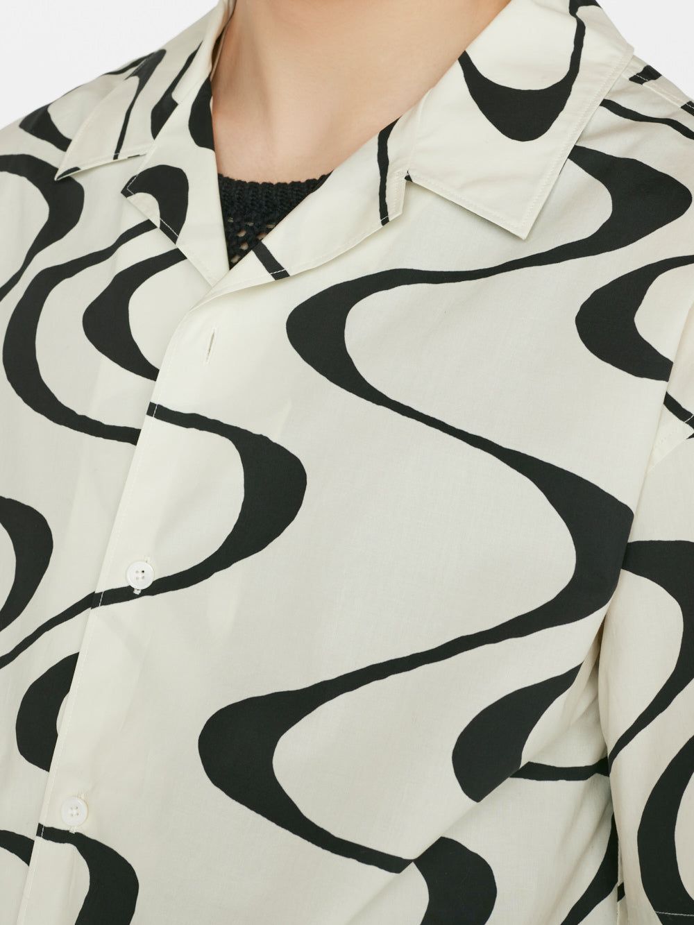 Abstract Wave Graphic Shirt -- Ecru Print sold by Frame Denim product image thumbnail 4