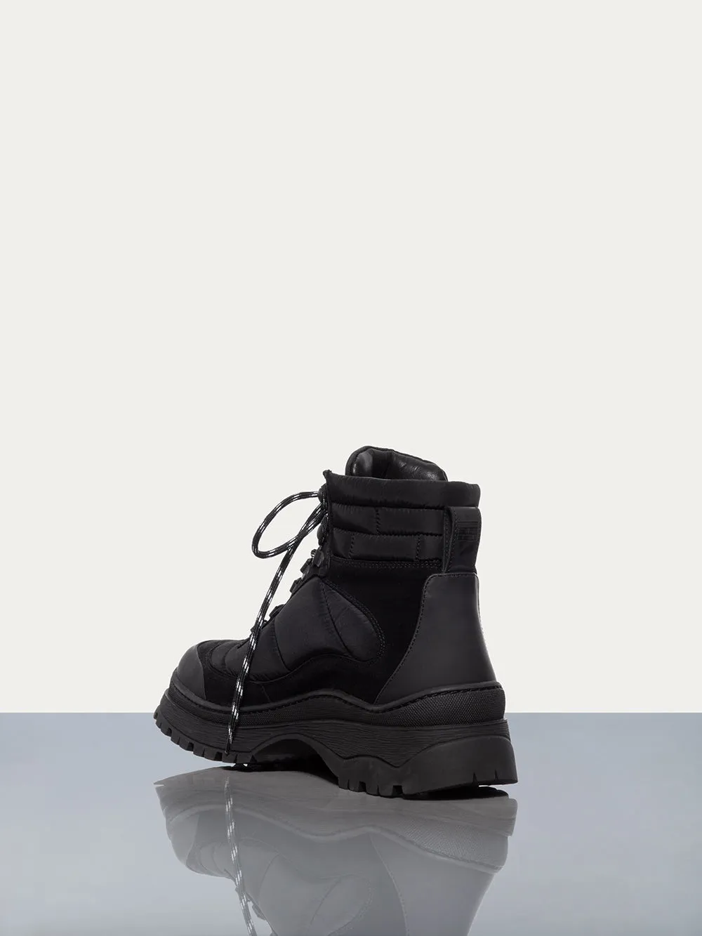 Hiking Lug Sole Boot -- Noir sold by Frame Denim product image thumbnail 3