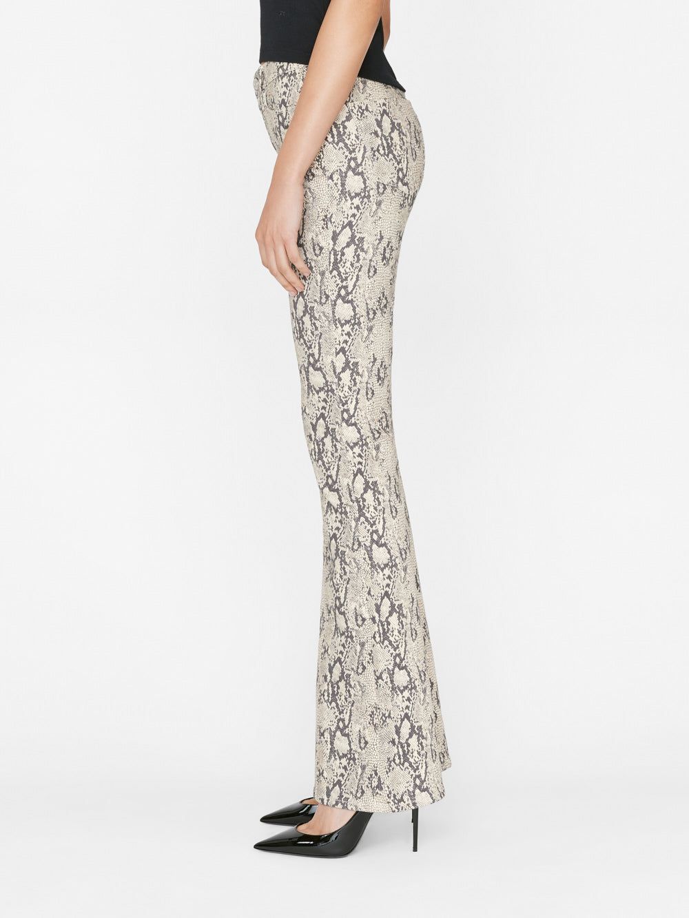 Le High Flare -- The Serpent sold by Frame Denim product image thumbnail 7