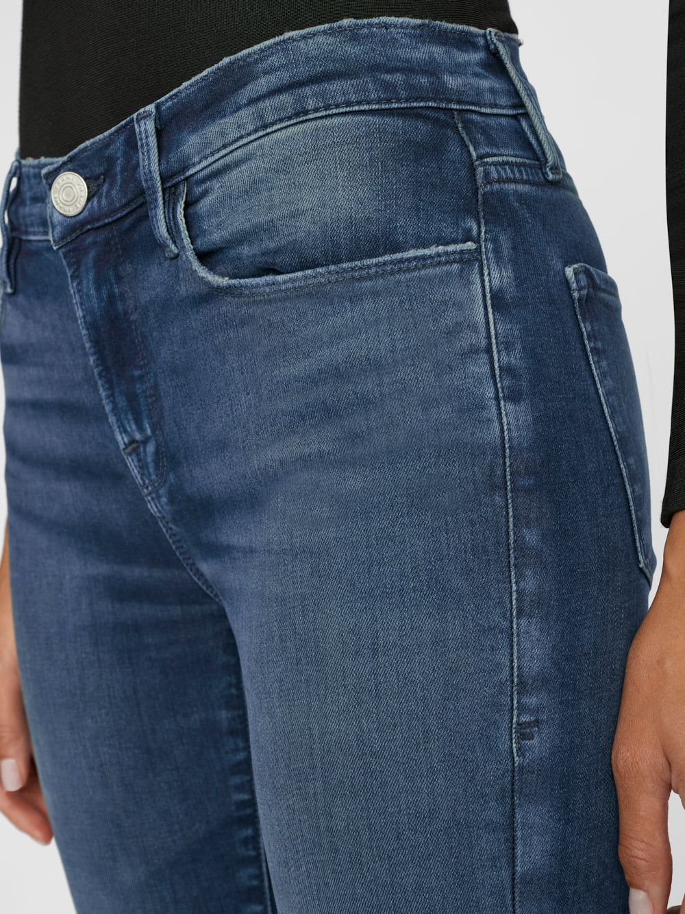 Le Skinny De Jeanne -- Quincy sold by Frame Denim product image thumbnail 5