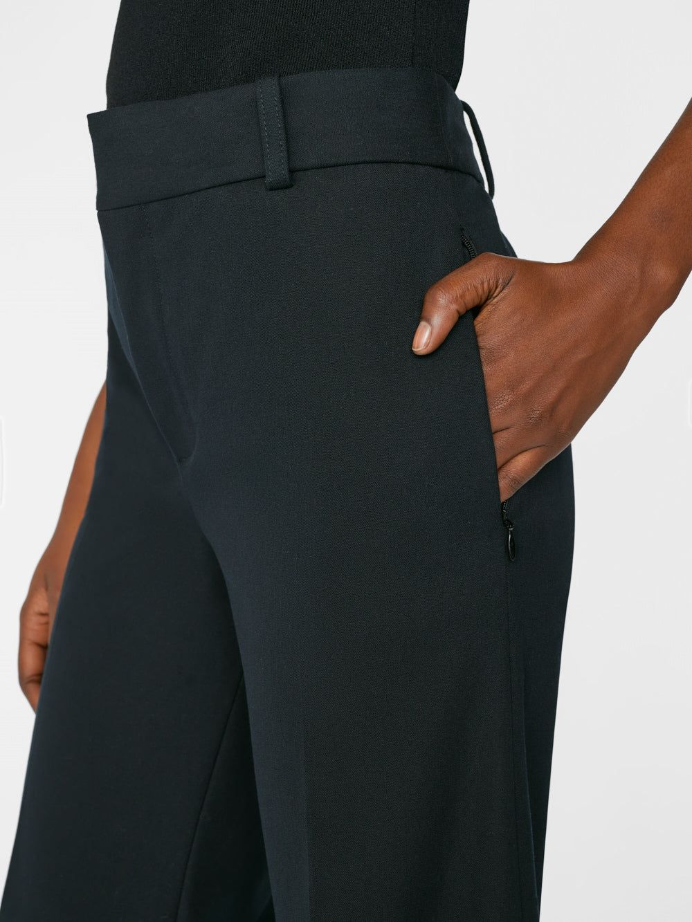 Le Palazzo Trouser -- Noir sold by Frame Denim product image thumbnail 4