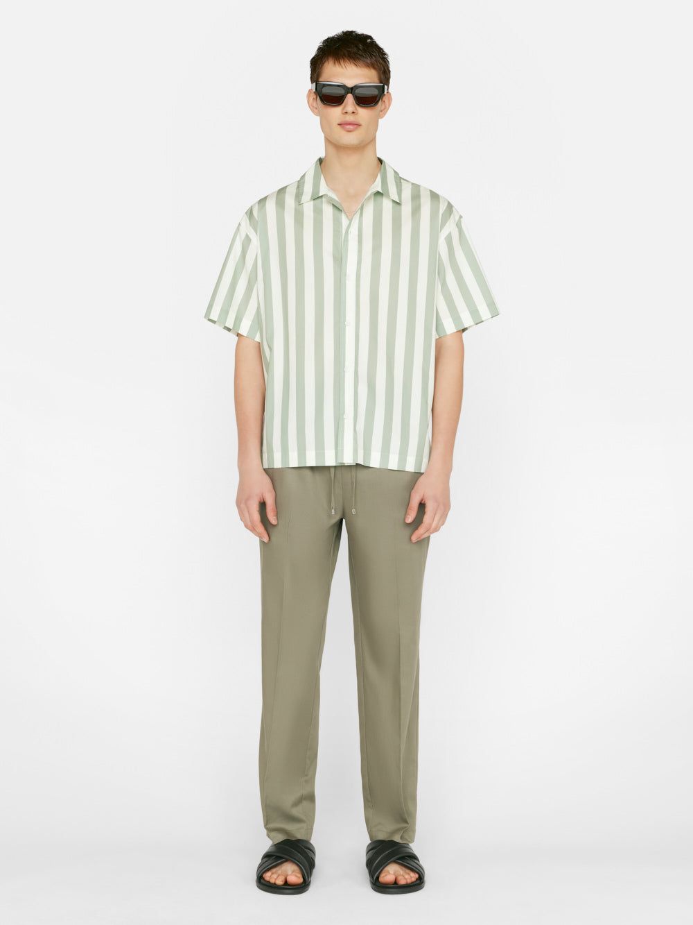 Soft Cotton Traveler Pant -- Desert Sage sold by Frame Denim product image thumbnail 2