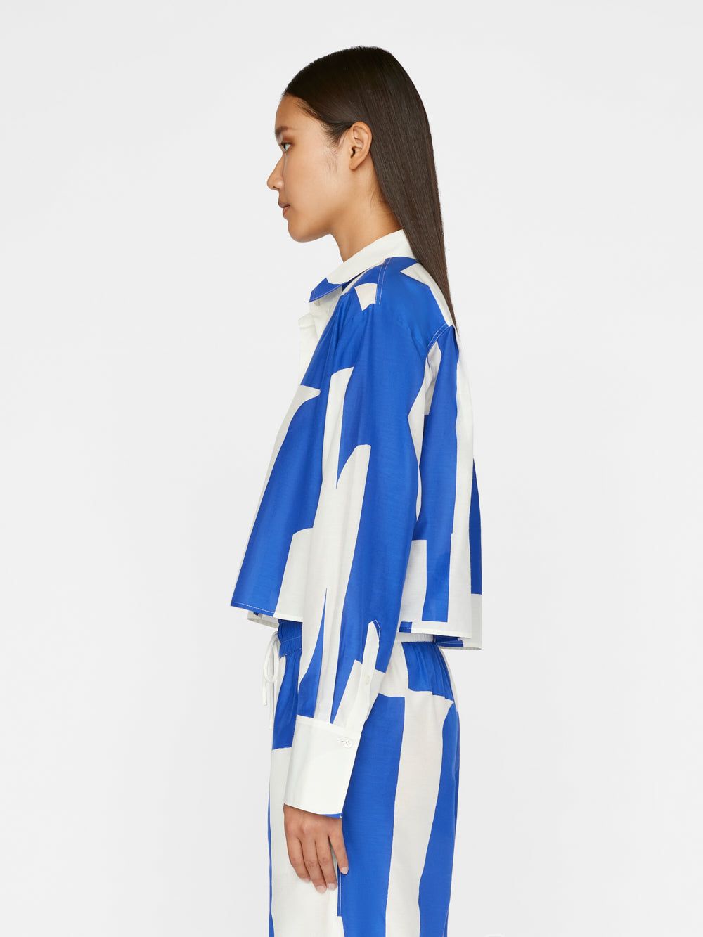 The Cropped Oversized Shirt -- Ultramarine Multi sold by Frame Denim product image thumbnail 6