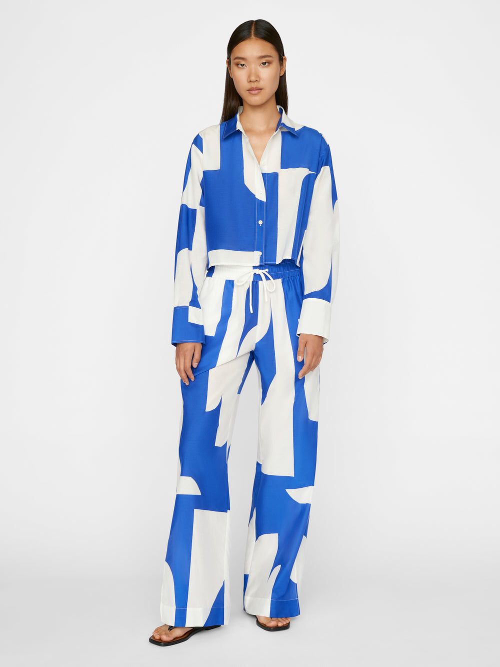 The Cropped Oversized Shirt -- Ultramarine Multi sold by Frame Denim product image thumbnail 2