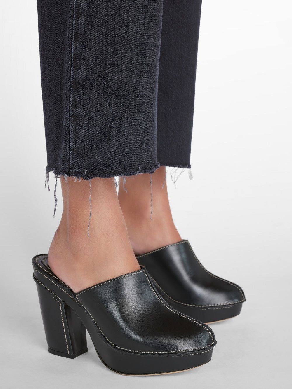 Le Jane Crop -- Inkwell Rips sold by Frame Denim product image thumbnail 5