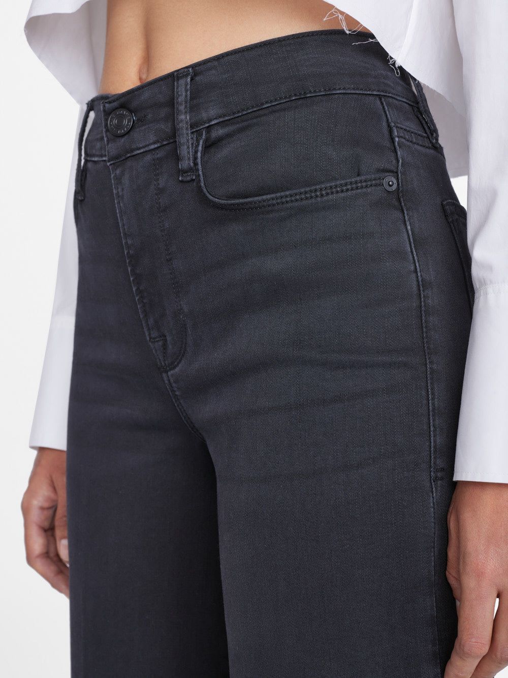 Le Palazzo Crop -- Kerry sold by Frame Denim product image thumbnail 7