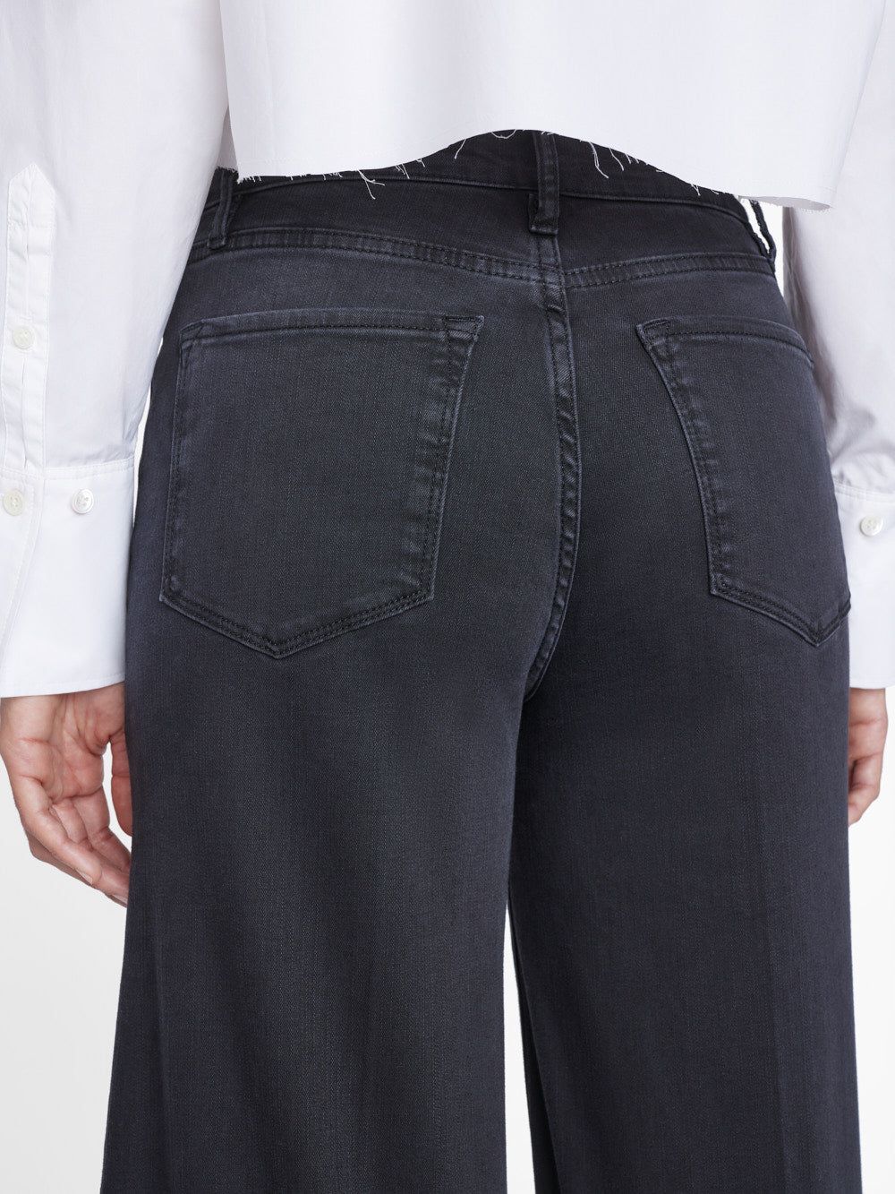 Le Palazzo Crop -- Kerry sold by Frame Denim product image thumbnail 4