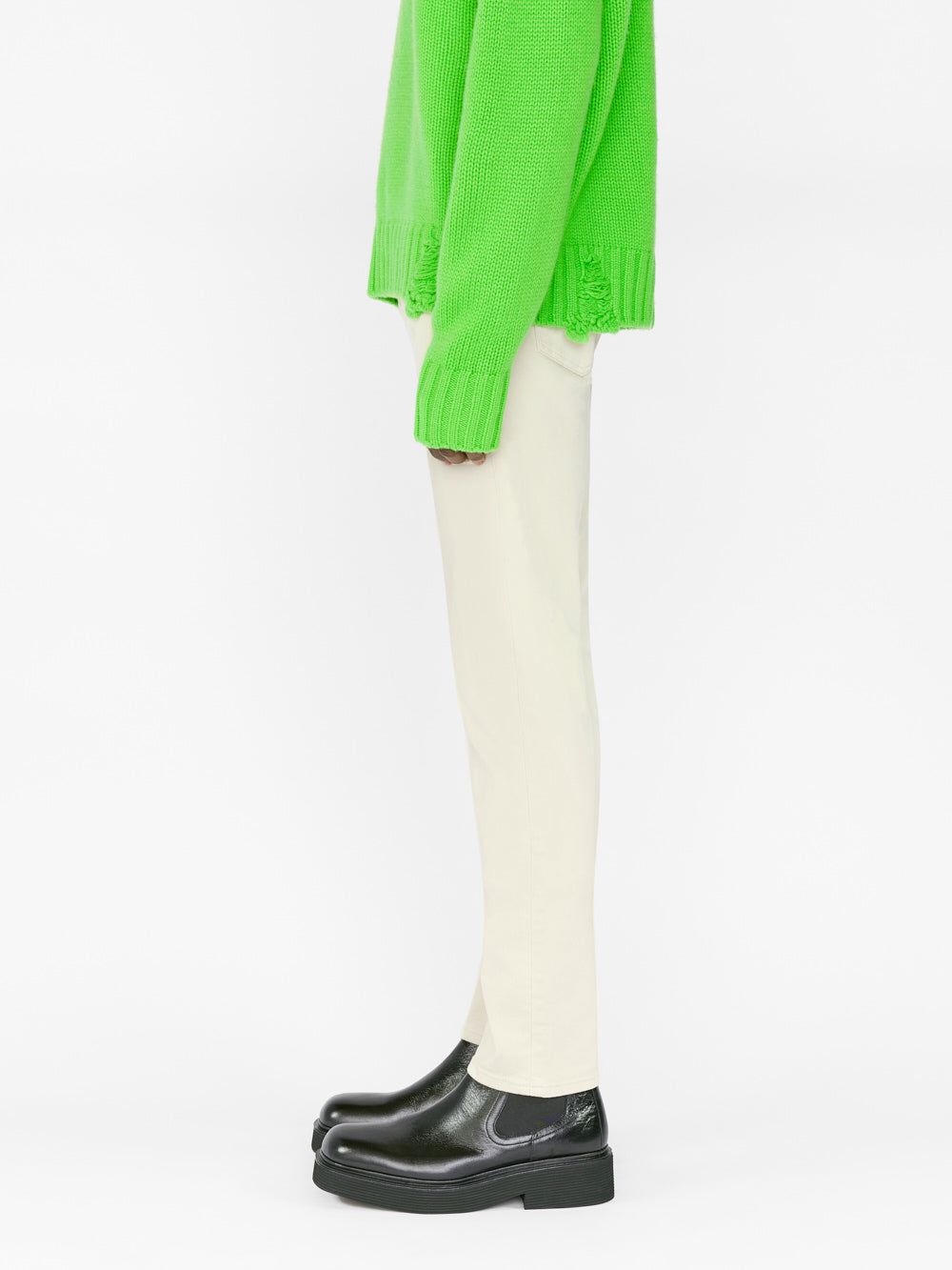 L'Homme Slim Twill -- Garage White Beige sold by Frame Denim product image thumbnail 5