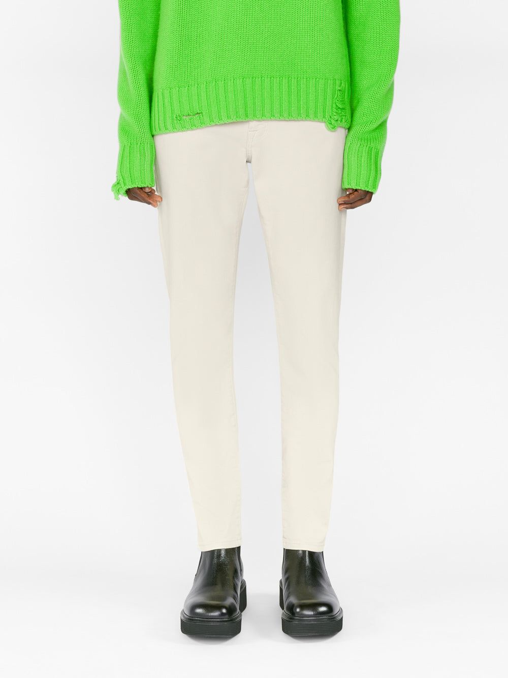 L'Homme Slim Twill -- Garage White Beige sold by Frame Denim product image thumbnail 3