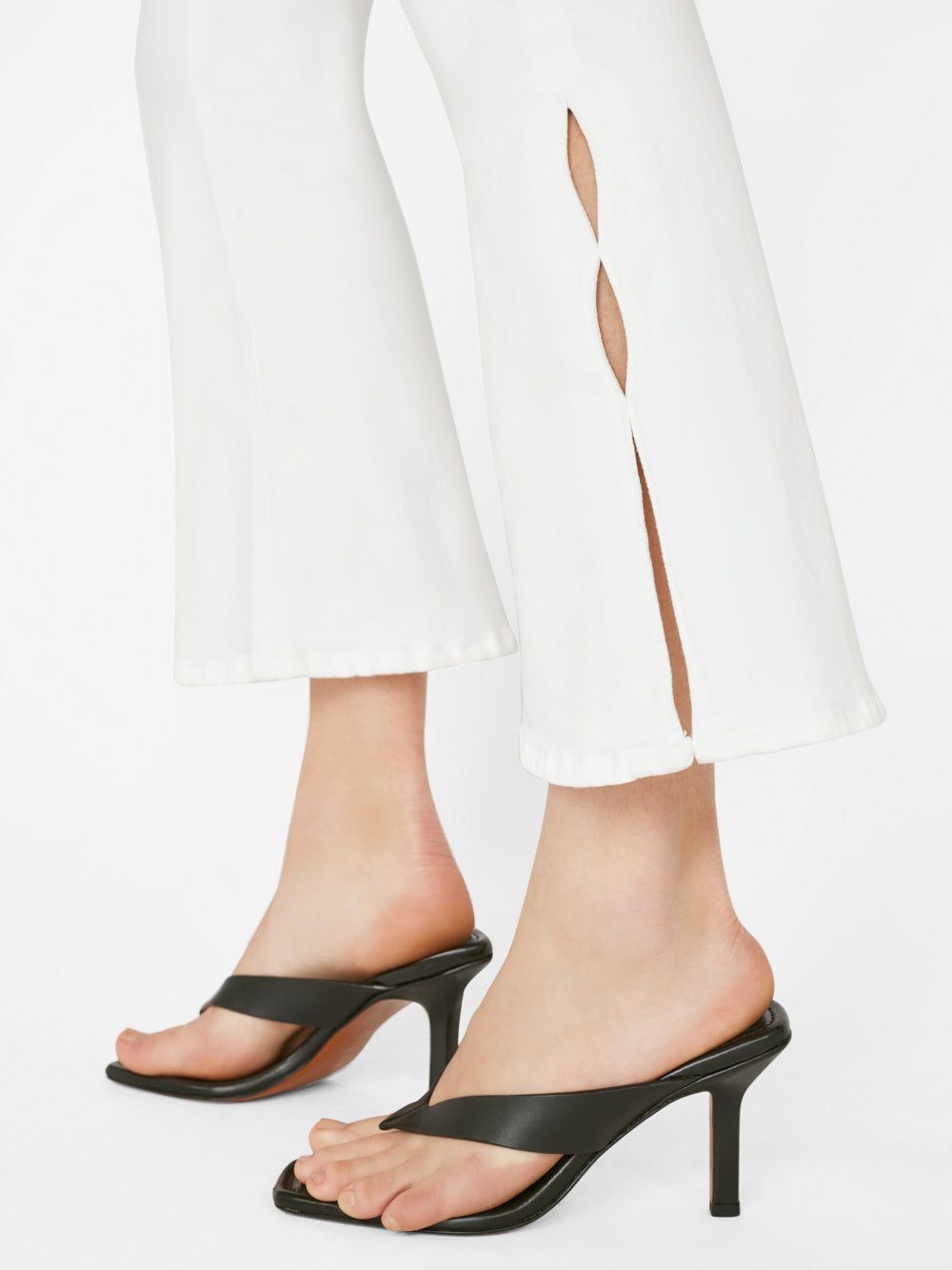 Le Crop Flare Mini Slits -- Blanc sold by Frame Denim product image thumbnail 4