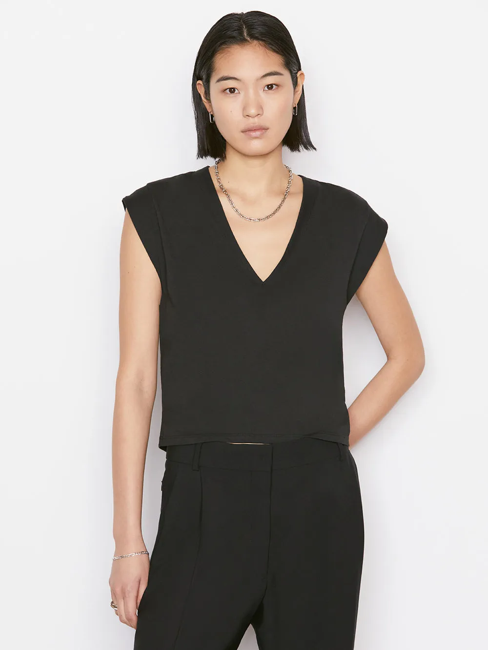 Le High Rise V Neck Tee -- Noir sold by Frame Denim product image thumbnail 3