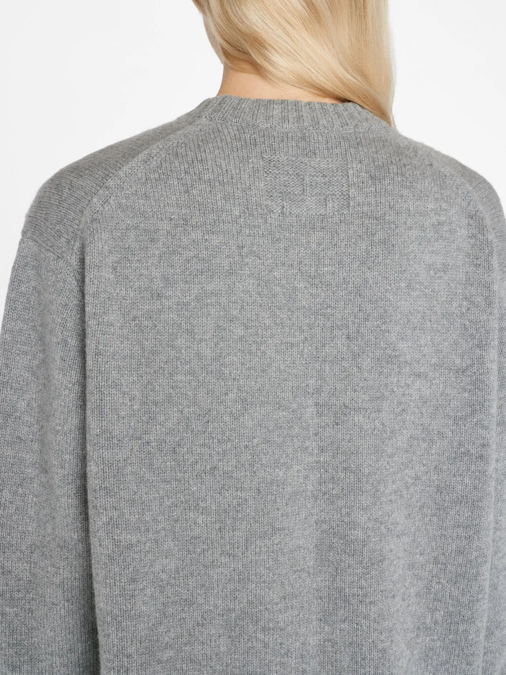 Boyfriend Cashmere Crew -- Gris Heather sold by Frame Denim product image thumbnail 5