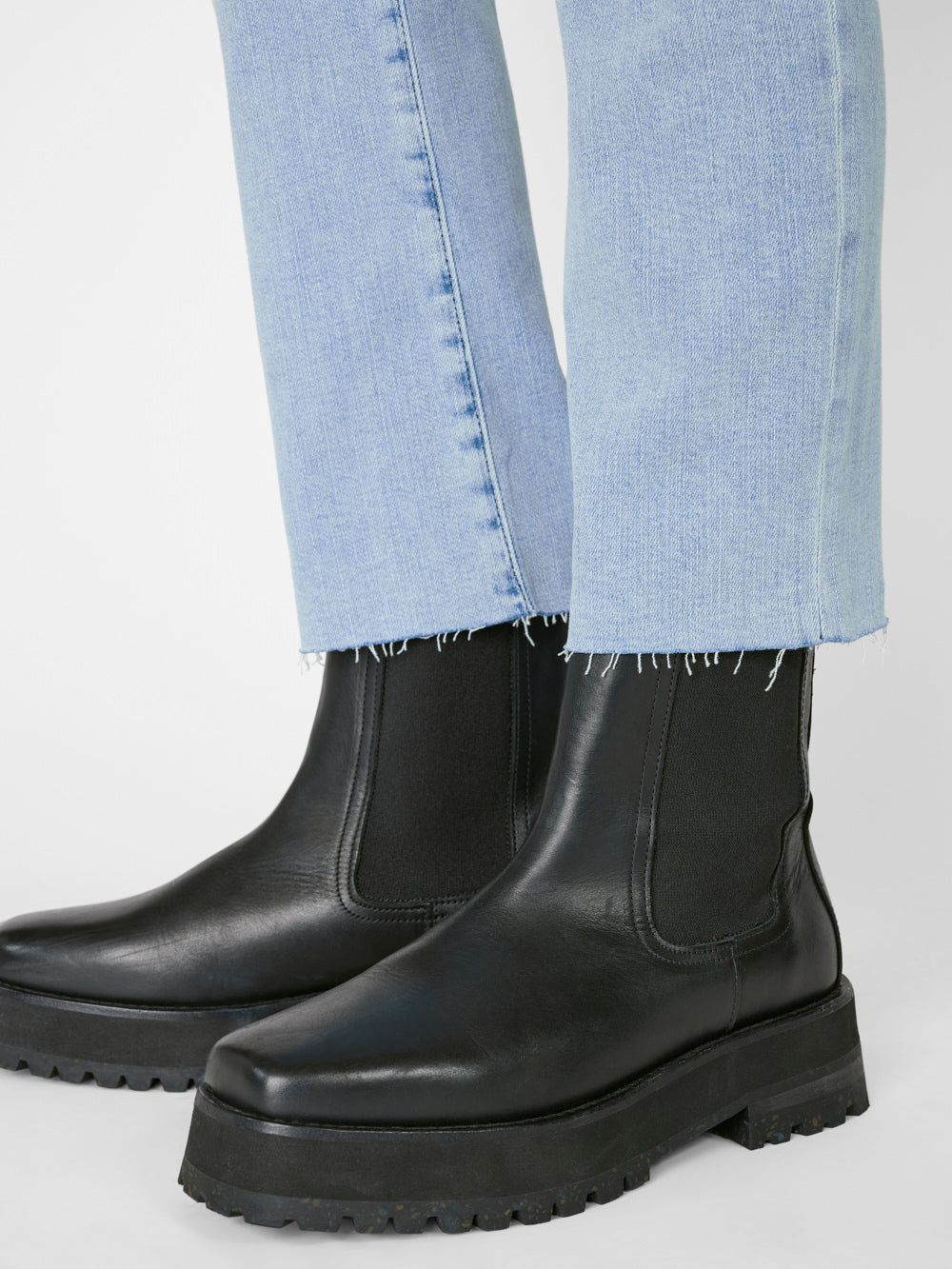 Le High Straight -- Yorba sold by Frame Denim product image thumbnail 6