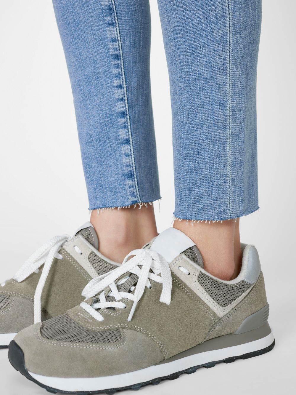 Le High Skinny Raw Edge -- Galeston sold by Frame Denim product image thumbnail 5