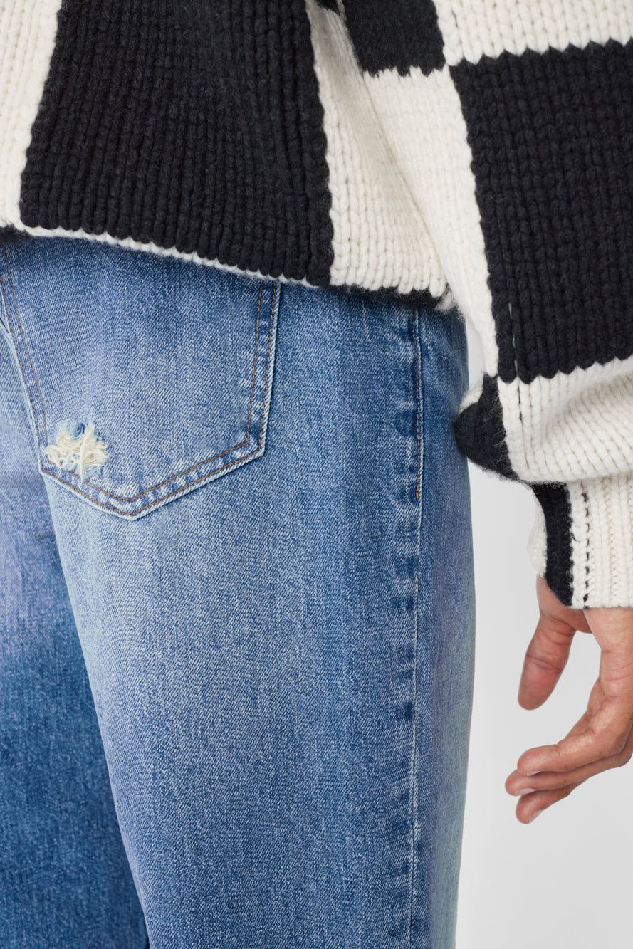 The Boxy Jean -- Clayton Rips sold by Frame Denim product image thumbnail 4