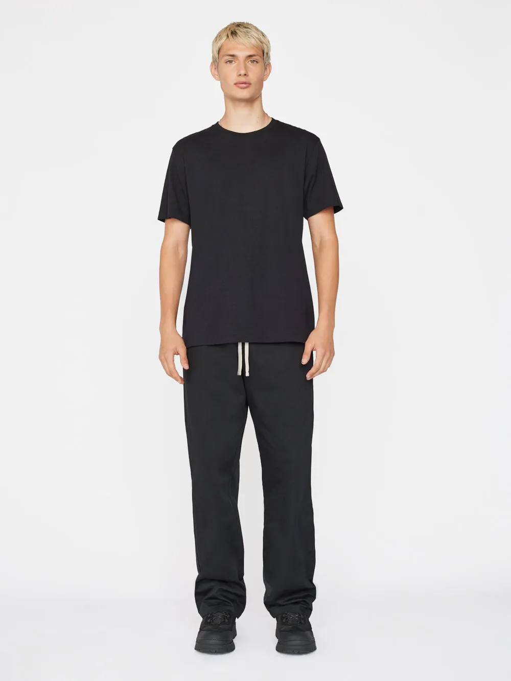 FRAME Logo Tee -- Noir sold by Frame Denim product image thumbnail 3