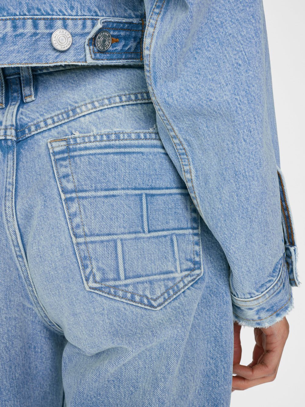 Le Cropped Oversized Jacket -- Open Air sold by Frame Denim product image thumbnail 6