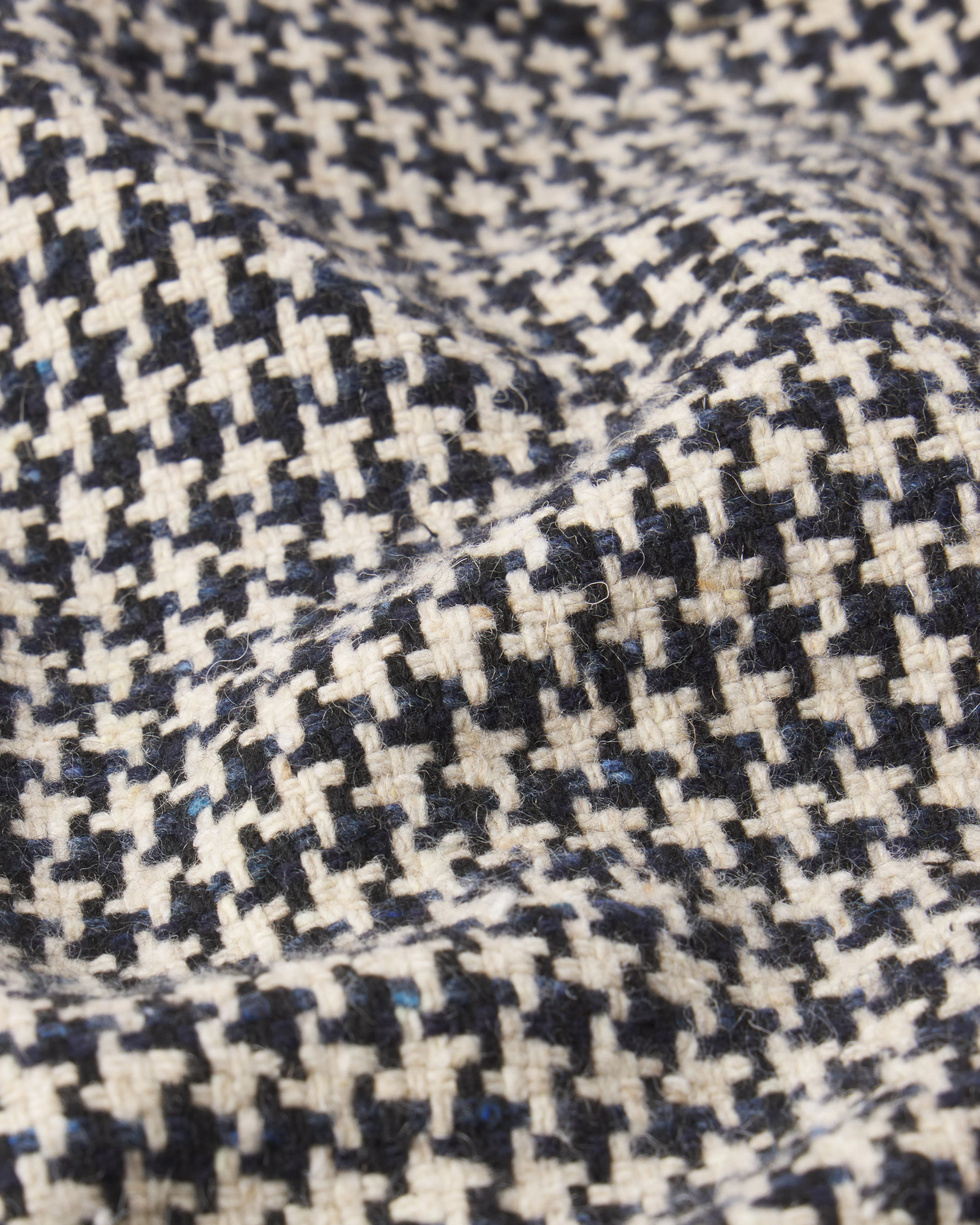 The Tweed Barrel -- Houndstooth sold by Frame Denim product image thumbnail 3