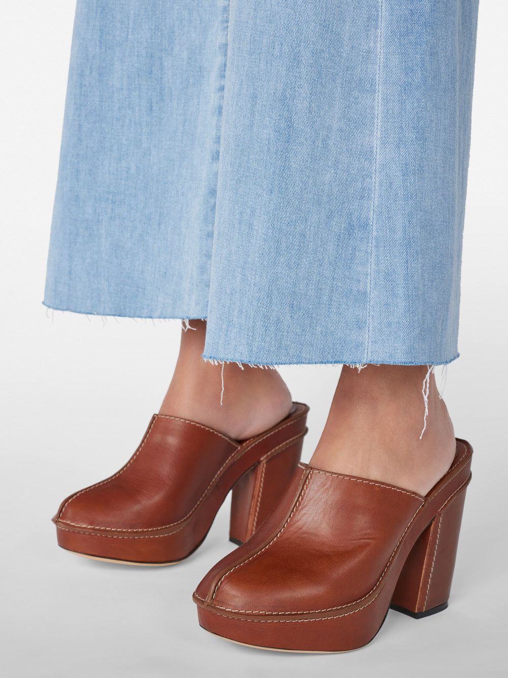 Le Palazzo Crop Raw After -- Humphrey sold by Frame Denim product image thumbnail 3