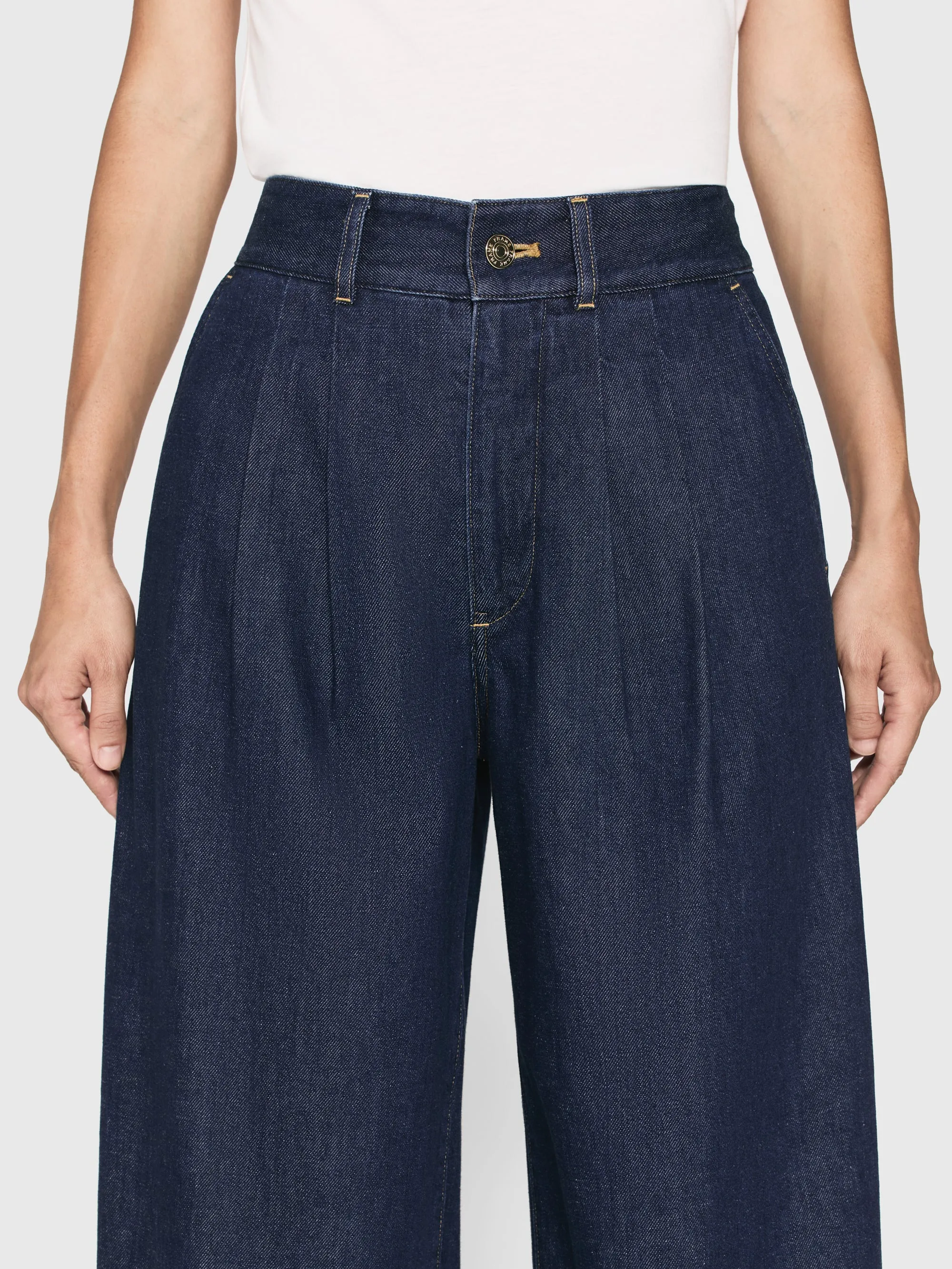 The Tapered Trouser -- Rinse sold by Frame Denim product image thumbnail 5