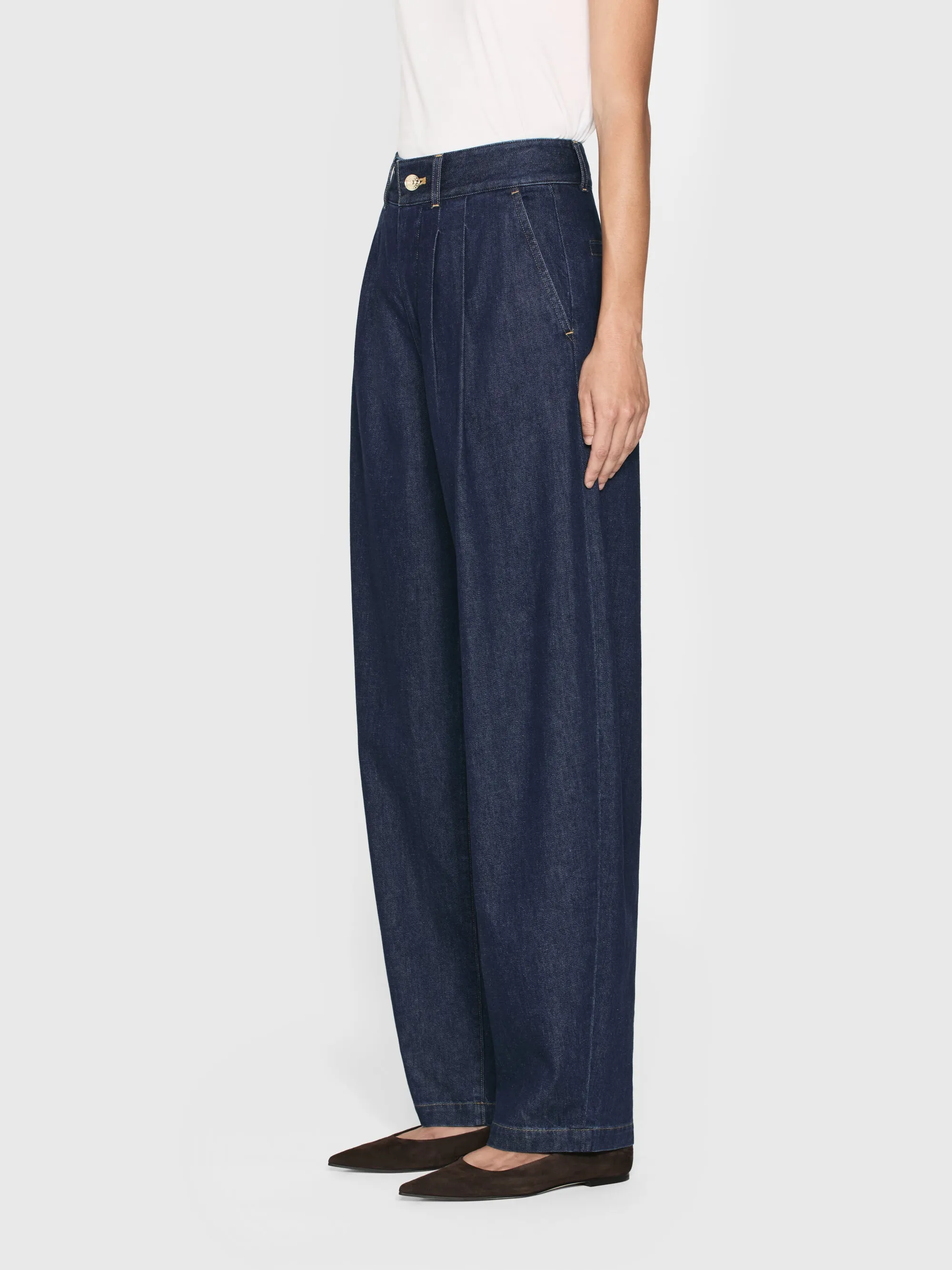 The Tapered Trouser -- Rinse sold by Frame Denim product image thumbnail 4