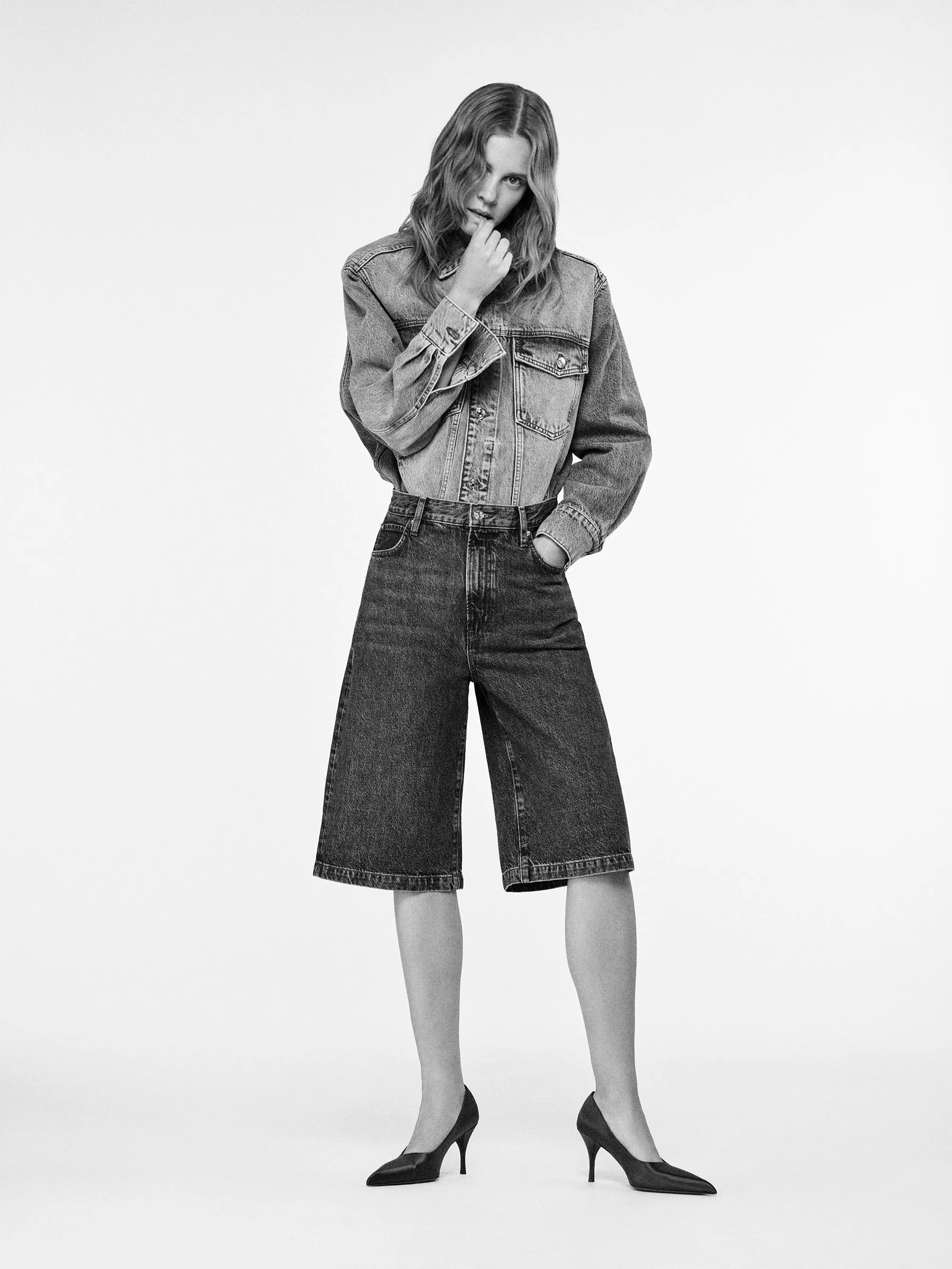 The Boy Short -- Homer sold by Frame Denim product image thumbnail 2