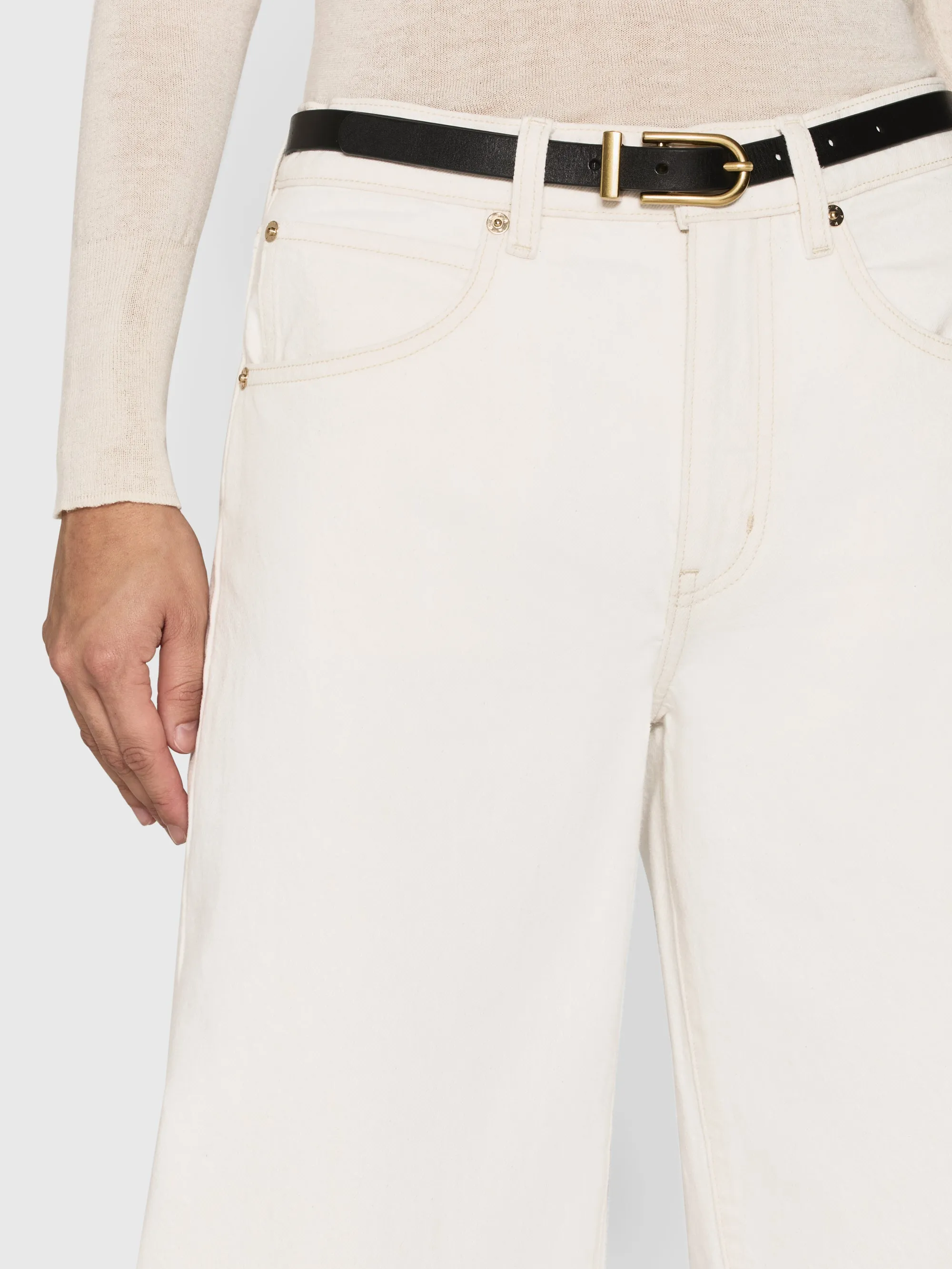 Low Slung Barrel -- Au Natural Clean sold by Frame Denim product image thumbnail 5