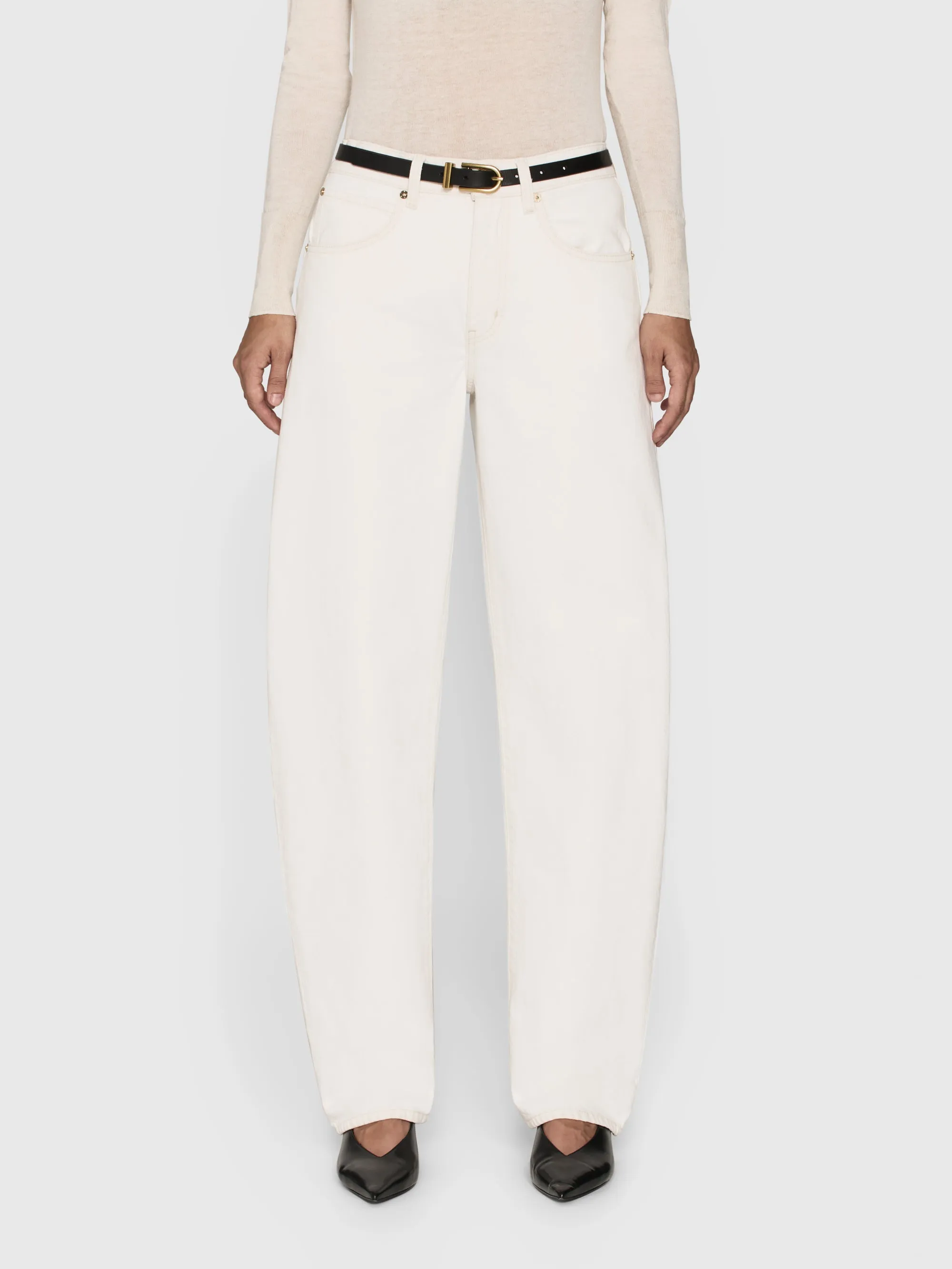 Low Slung Barrel -- Au Natural Clean sold by Frame Denim product image thumbnail 2