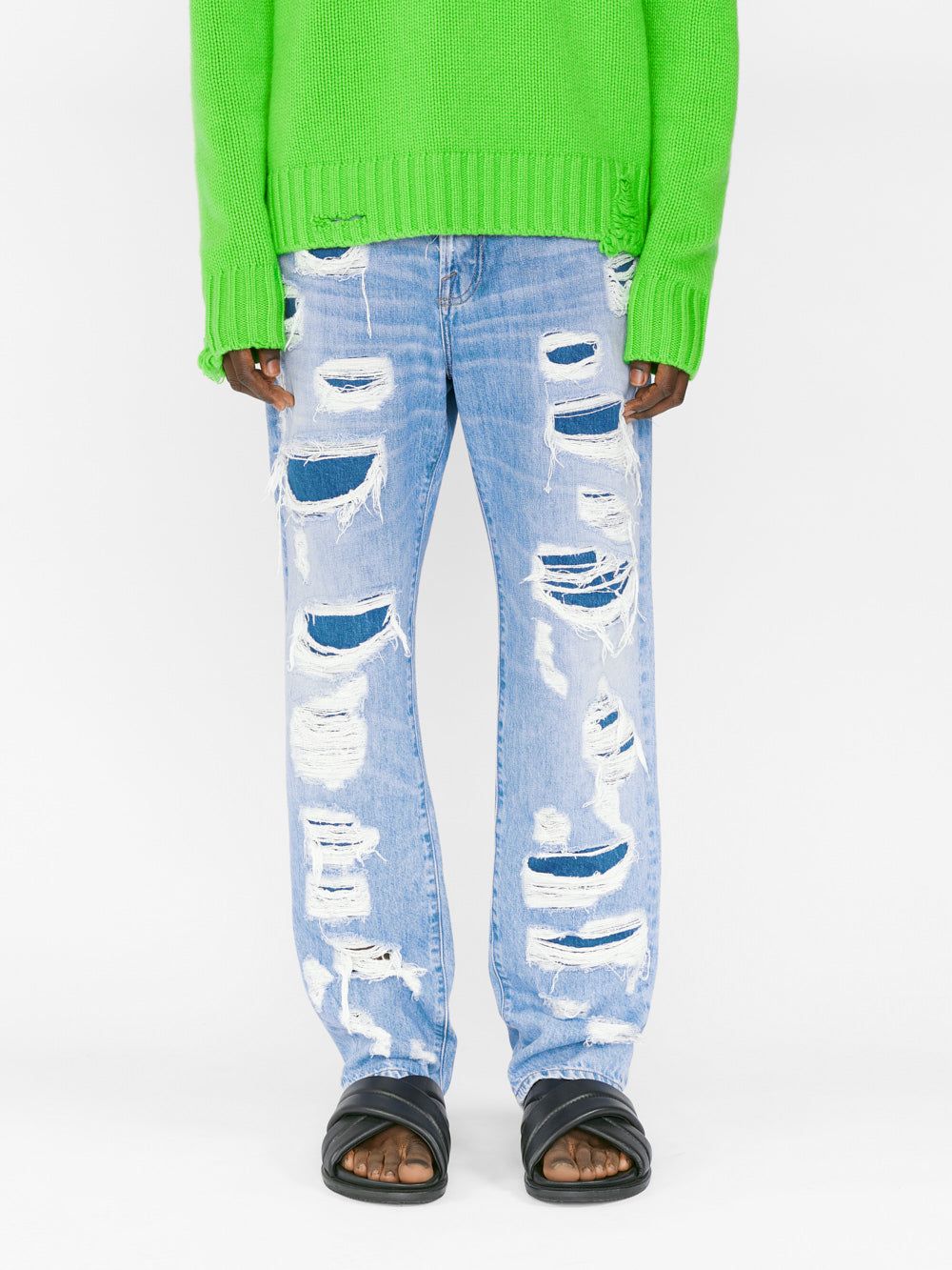 Relaxed Straight -- Gate Destruct sold by Frame Denim product image thumbnail 3