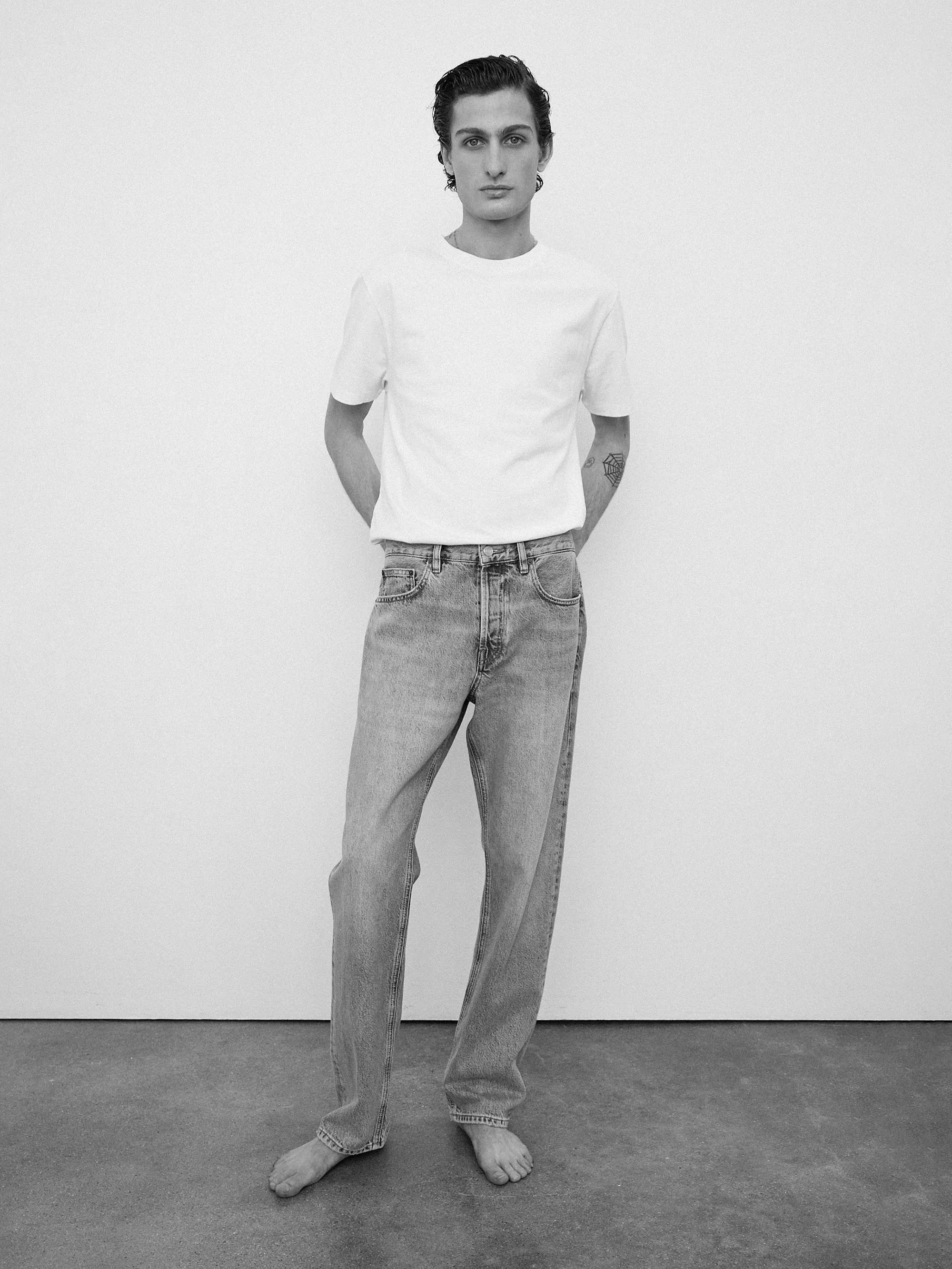 The Straight Jean -- Vintage Khaki sold by Frame Denim product image thumbnail 2