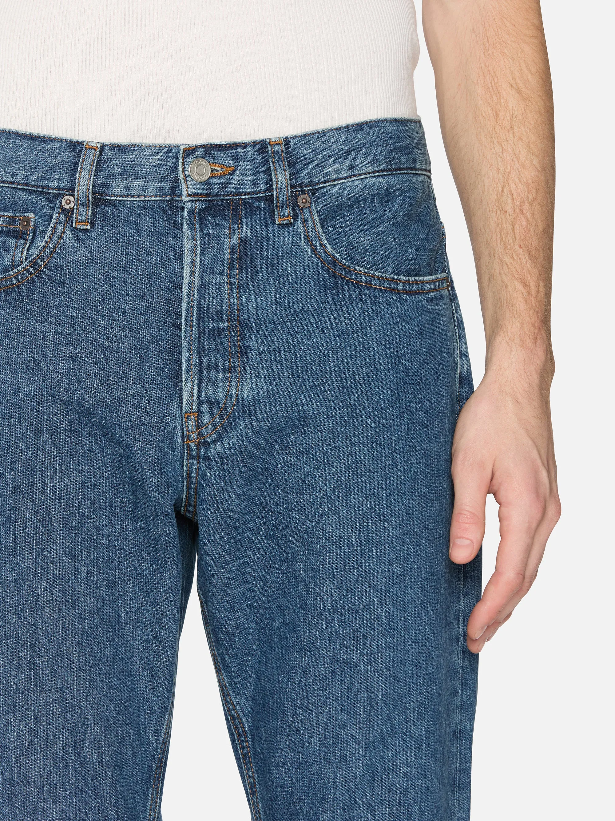 The Straight Jean -- Bonair sold by Frame Denim product image thumbnail 4