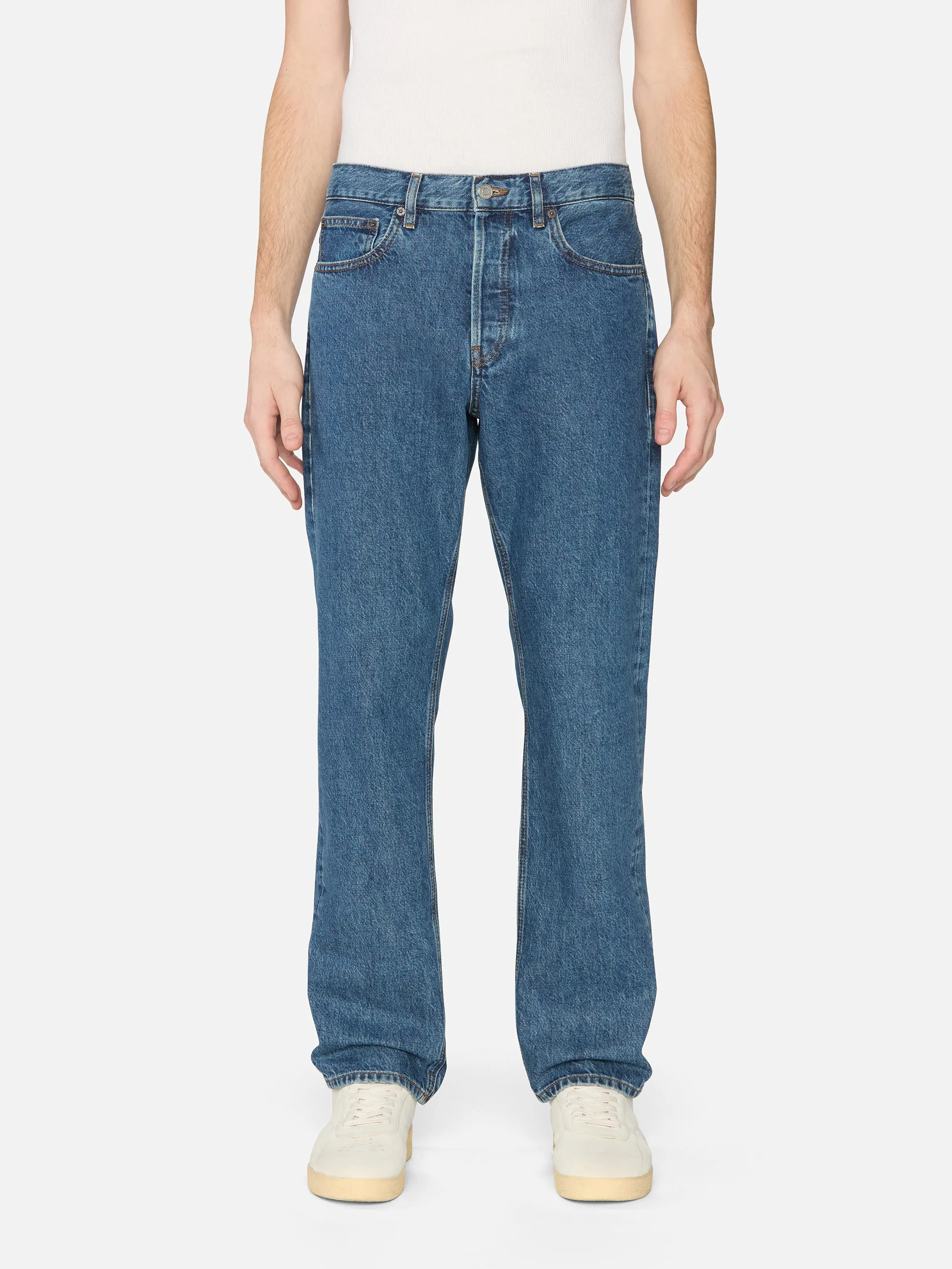 The Straight Jean -- Bonair sold by Frame Denim product image thumbnail 3