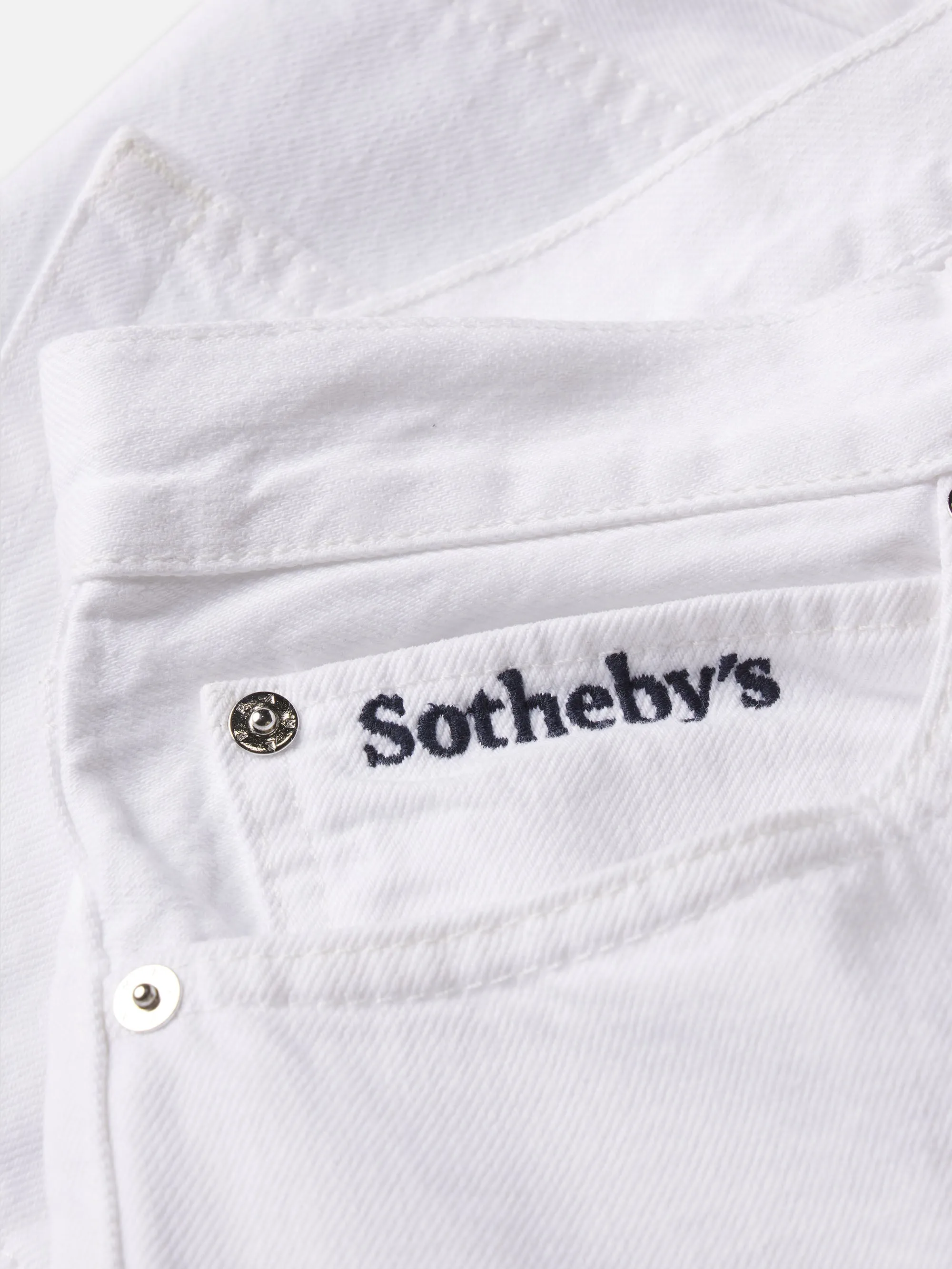 The Sotheby's Vertical Jean -- White sold by Frame Denim product image thumbnail 2