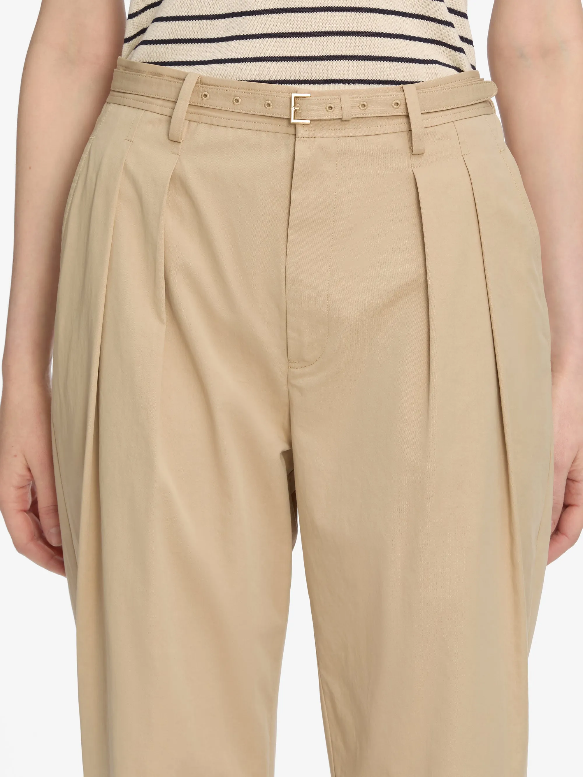 The Pleated Stilt Trouser -- Light Khaki sold by Frame Denim product image thumbnail 4