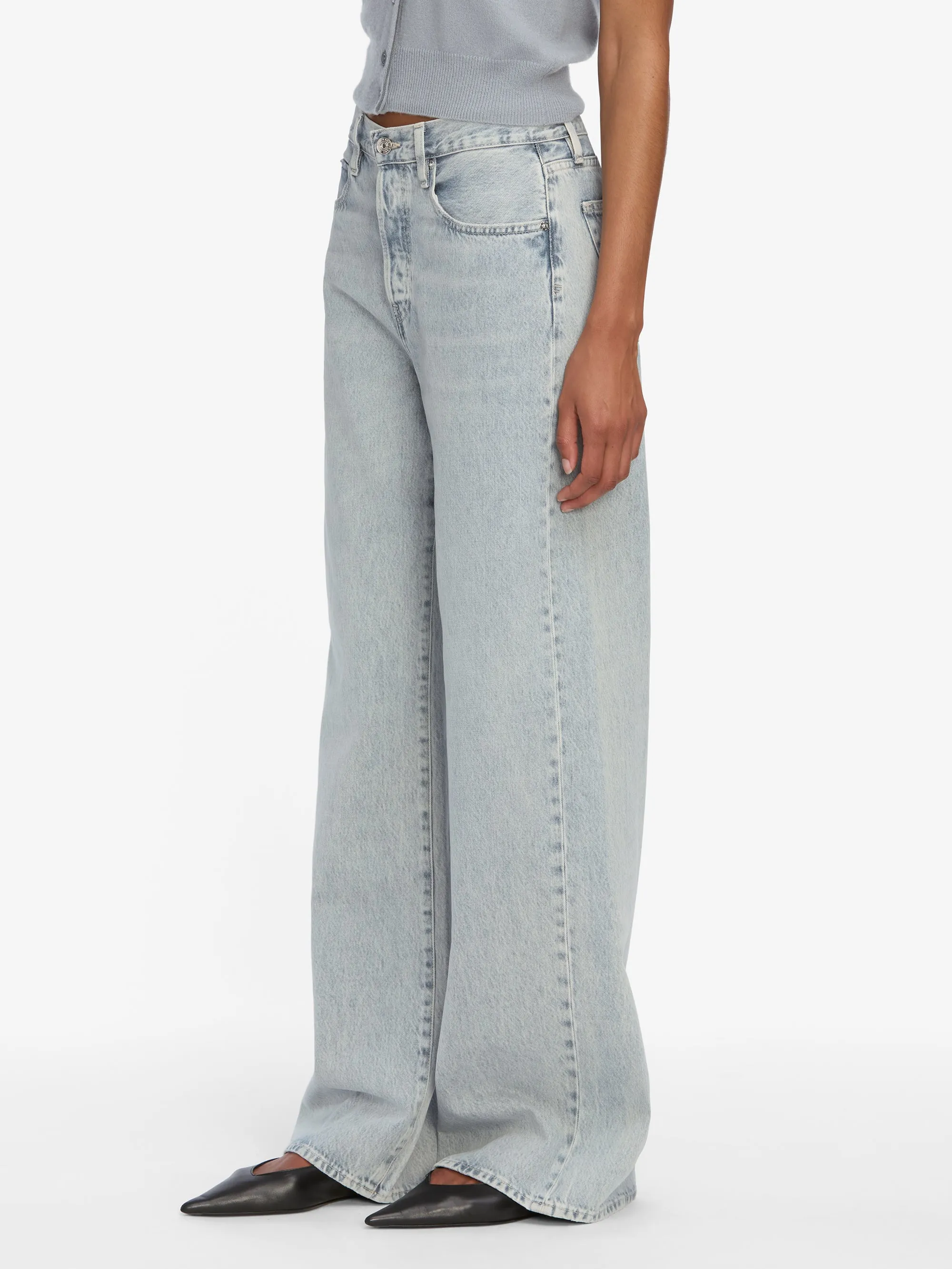 The Loose -- Air sold by Frame Denim product image thumbnail 5