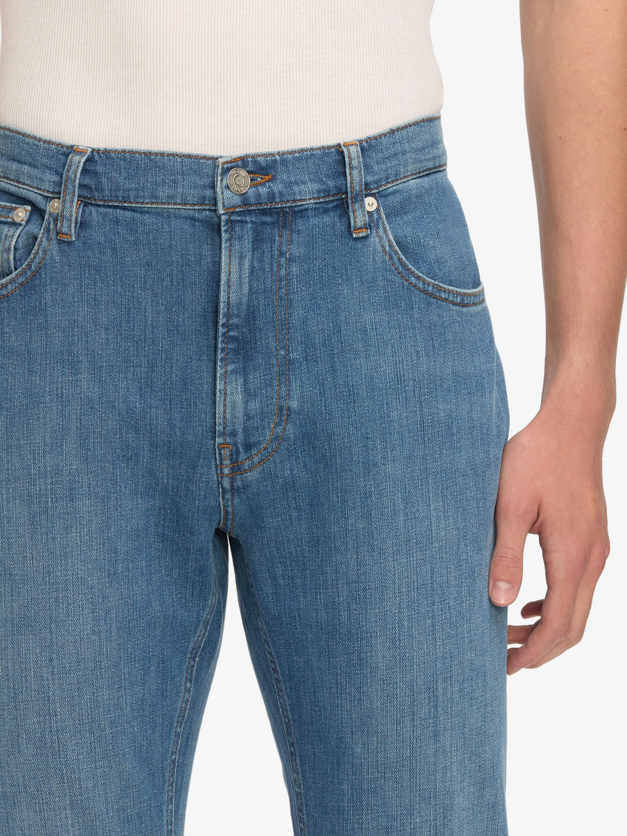 Modern Straight -- Premier sold by Frame Denim product image thumbnail 3