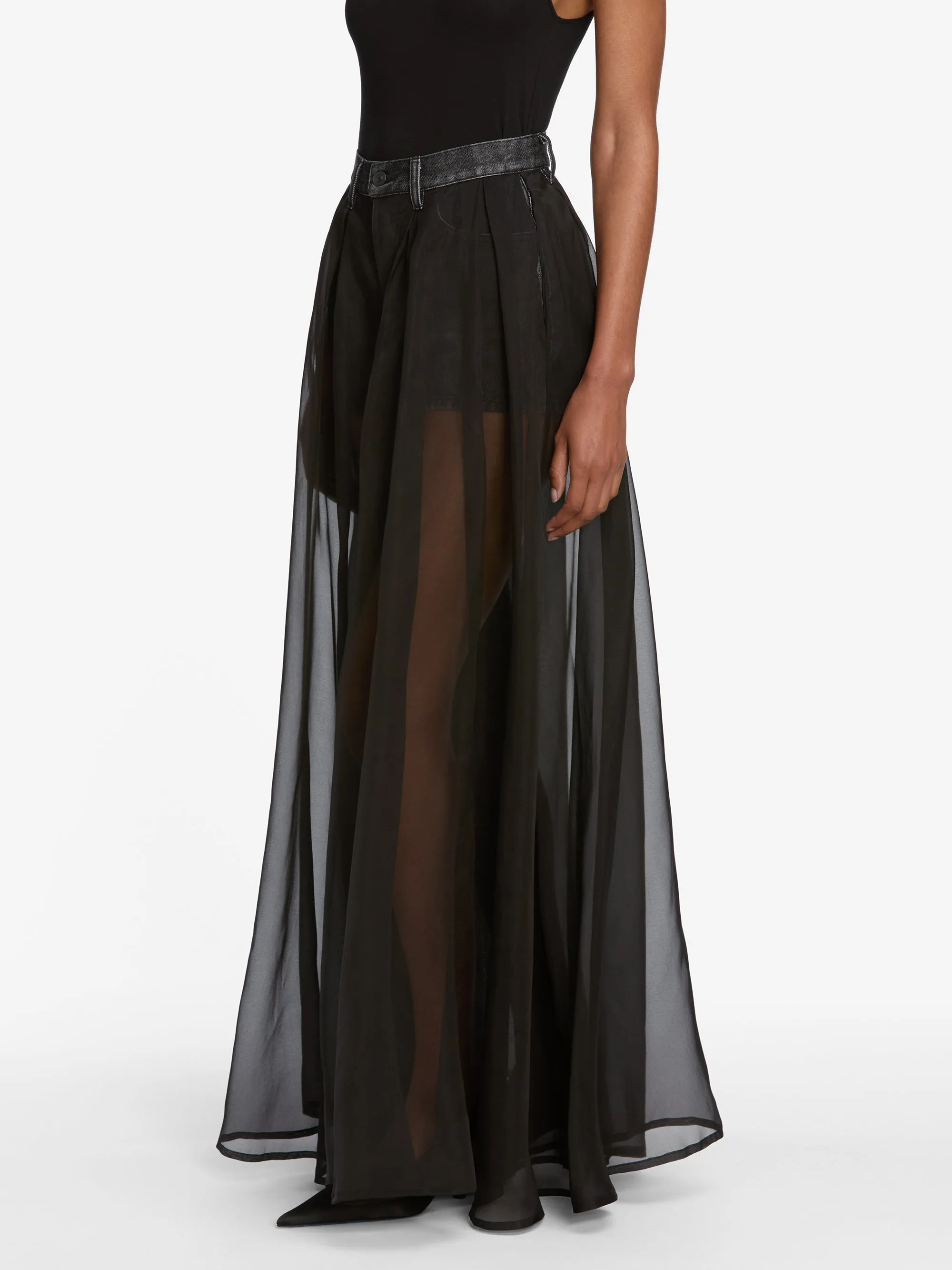 The Atelier Sway Jean -- Dim sold by Frame Denim product image thumbnail 5