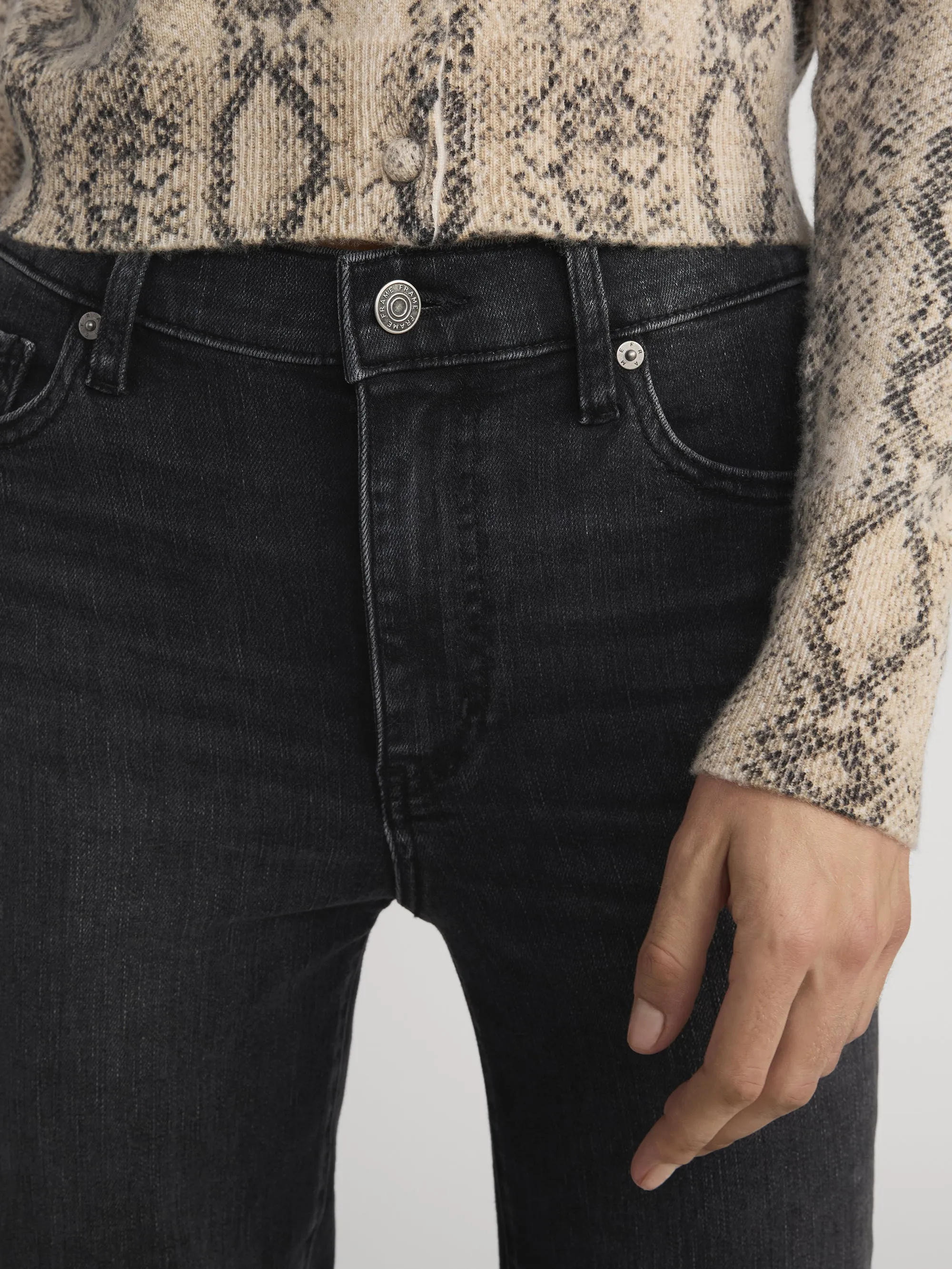 Le Sleek Straight -- Starship sold by Frame Denim product image thumbnail 4