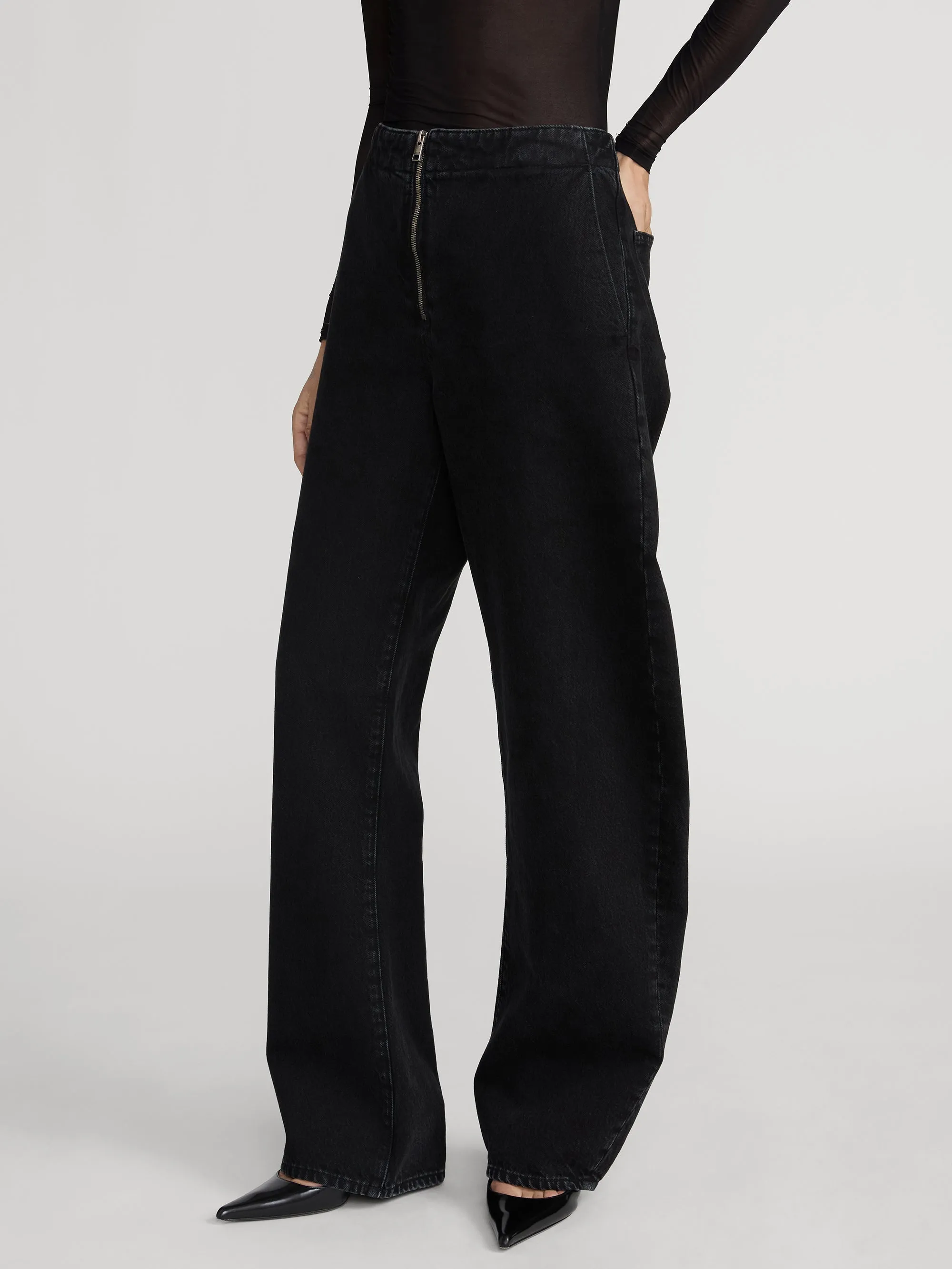 The Zip Jean -- Sutro sold by Frame Denim product image thumbnail 5