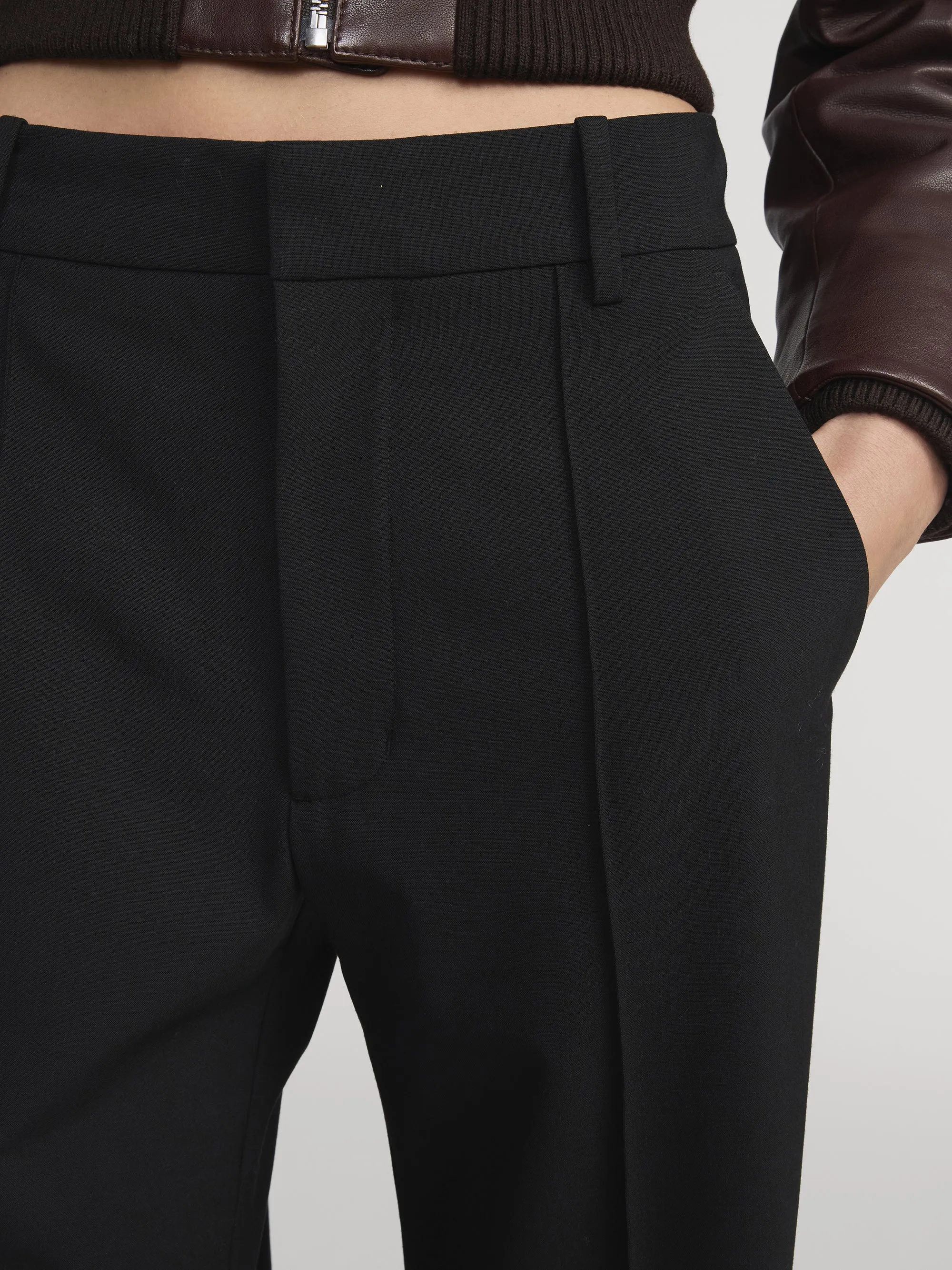 The City Pant -- Black sold by Frame Denim product image thumbnail 4