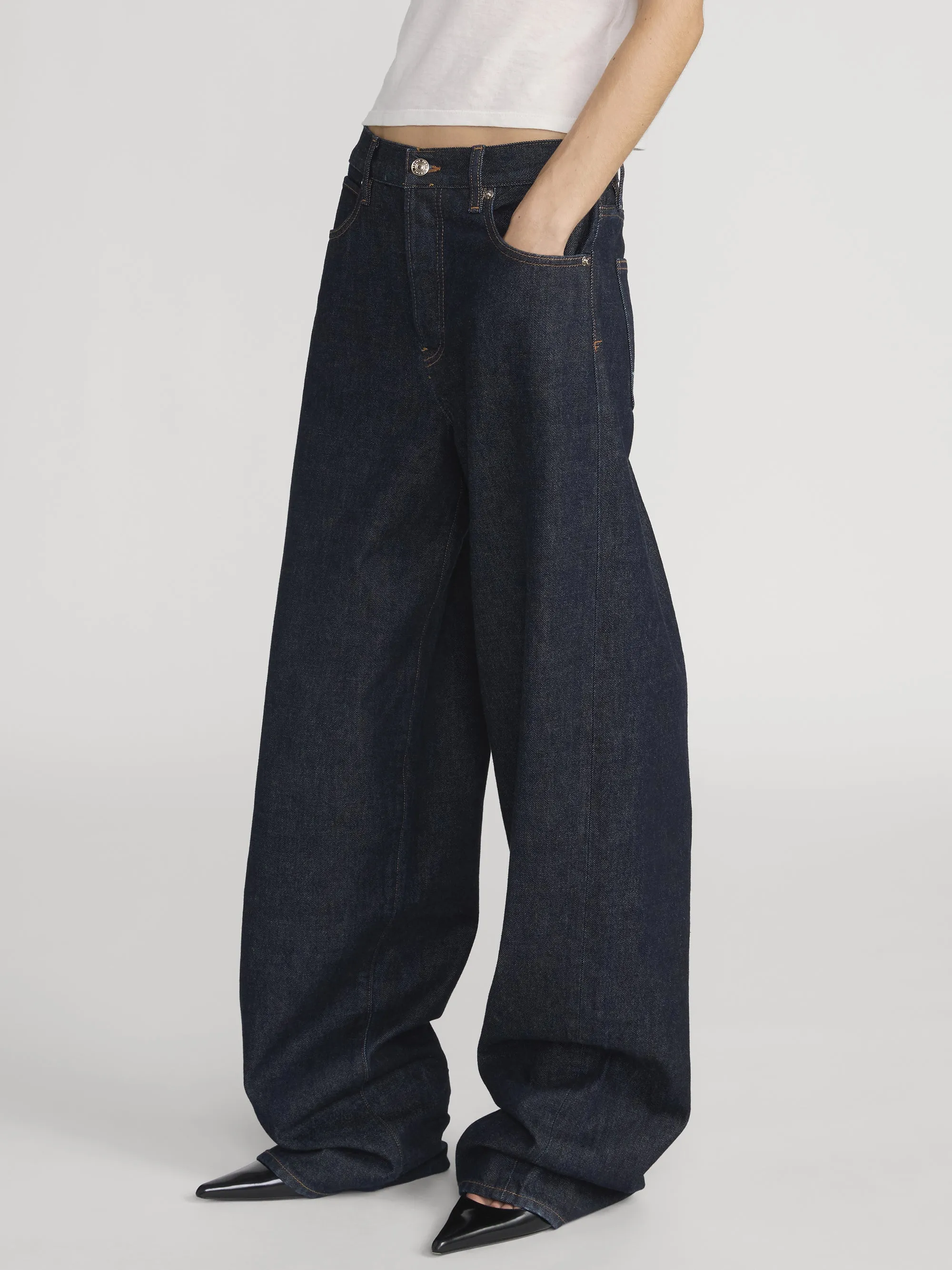 The Detour -- Rinse sold by Frame Denim product image thumbnail 5