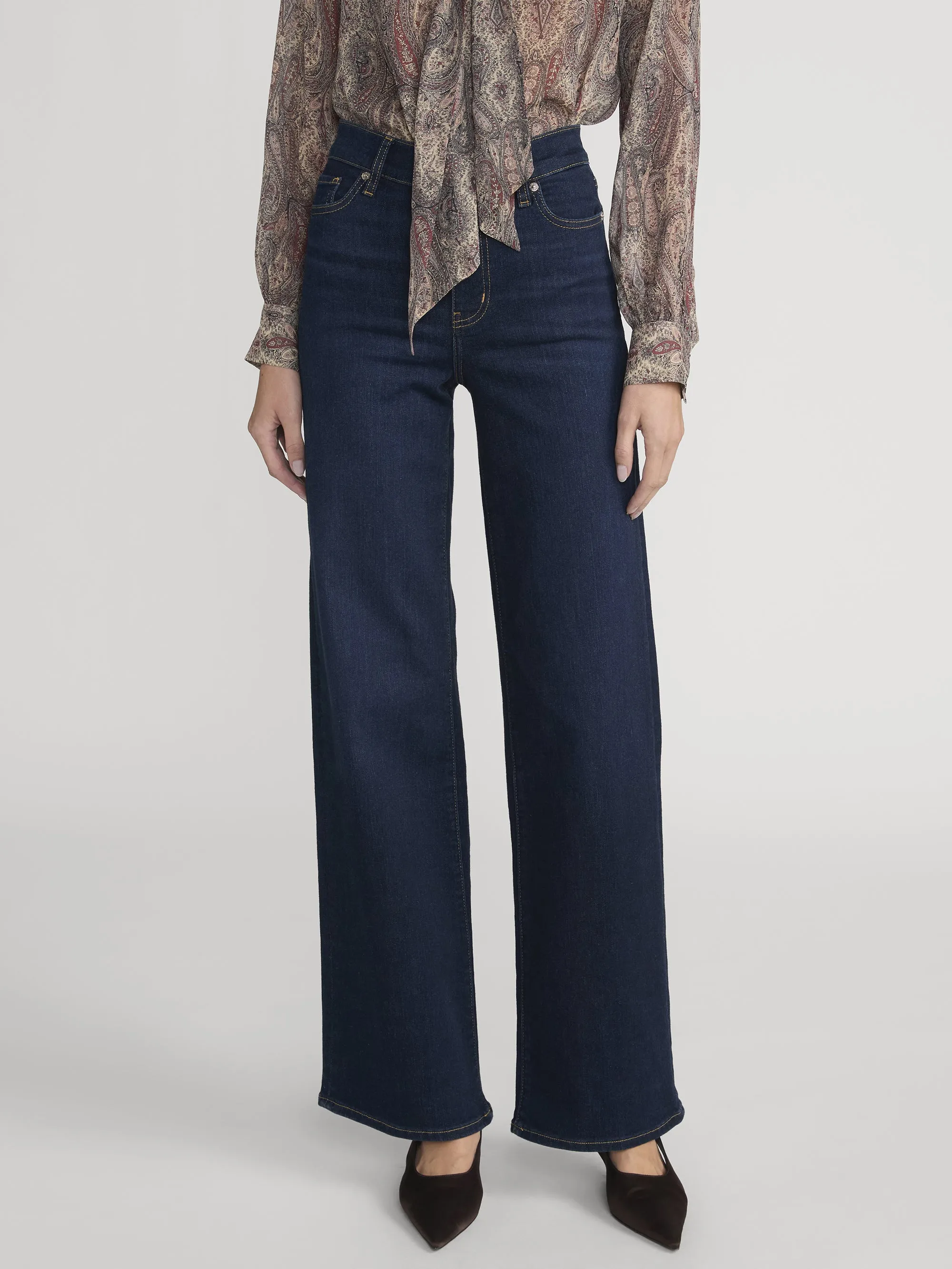 Le Slim Palazzo -- Fairway sold by Frame Denim product image thumbnail 3