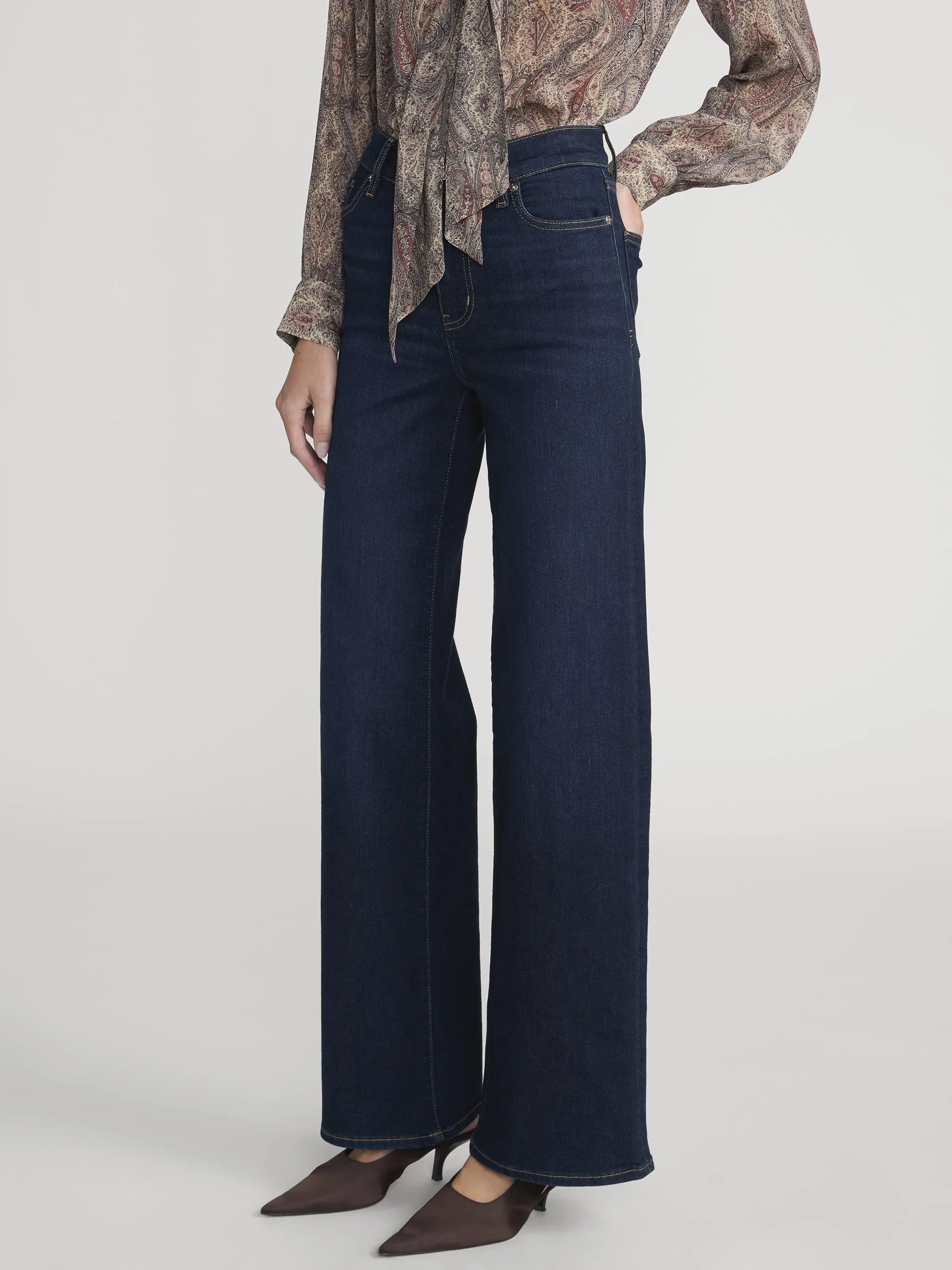 Le Slim Palazzo -- Fairway sold by Frame Denim product image thumbnail 5