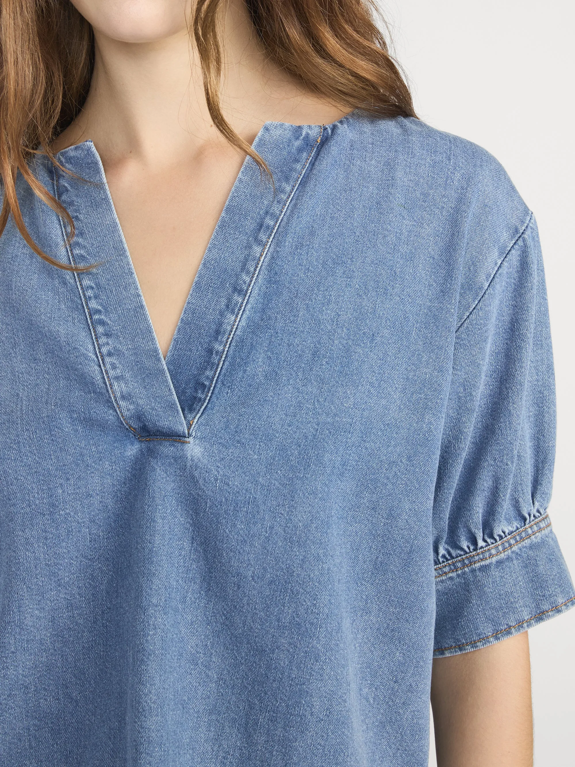 The Denim V-neck Popover Top -- Sora sold by Frame Denim product image thumbnail 5