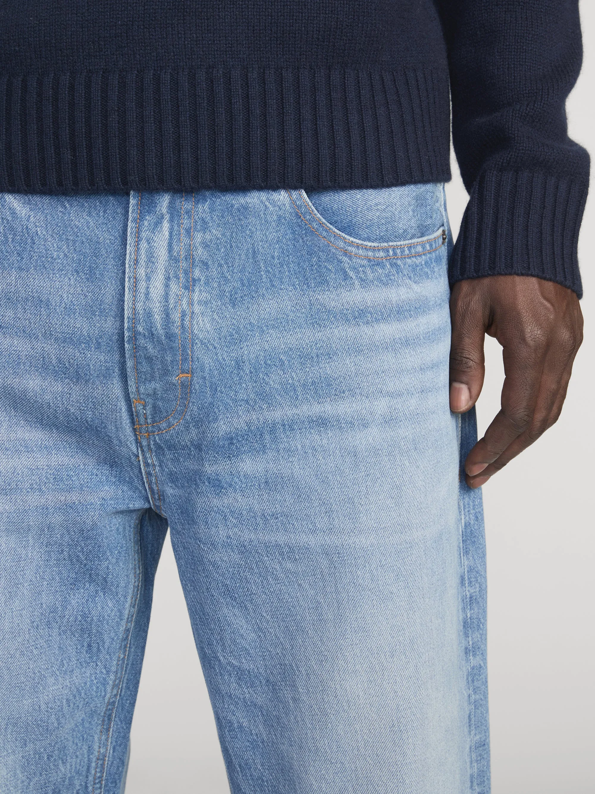 Relaxed Jean -- Truven sold by Frame Denim product image thumbnail 5