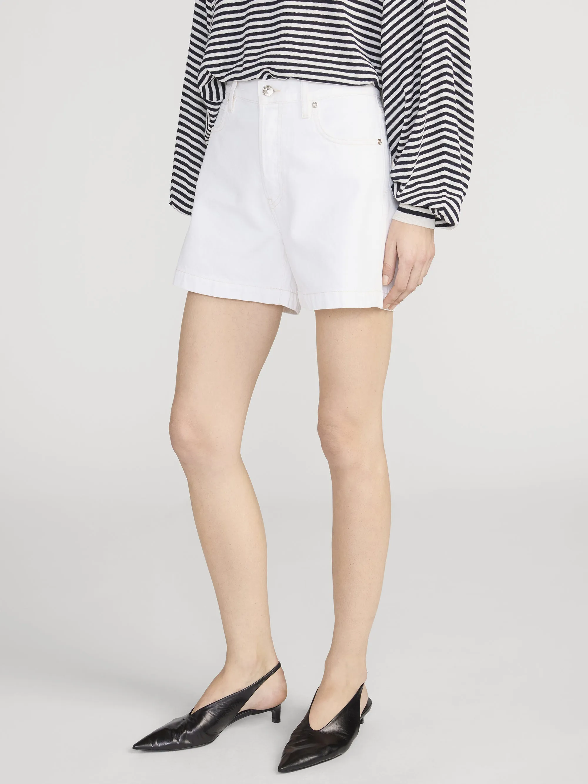 The Everyday Short -- Au Natural Clean sold by Frame Denim product image thumbnail 4