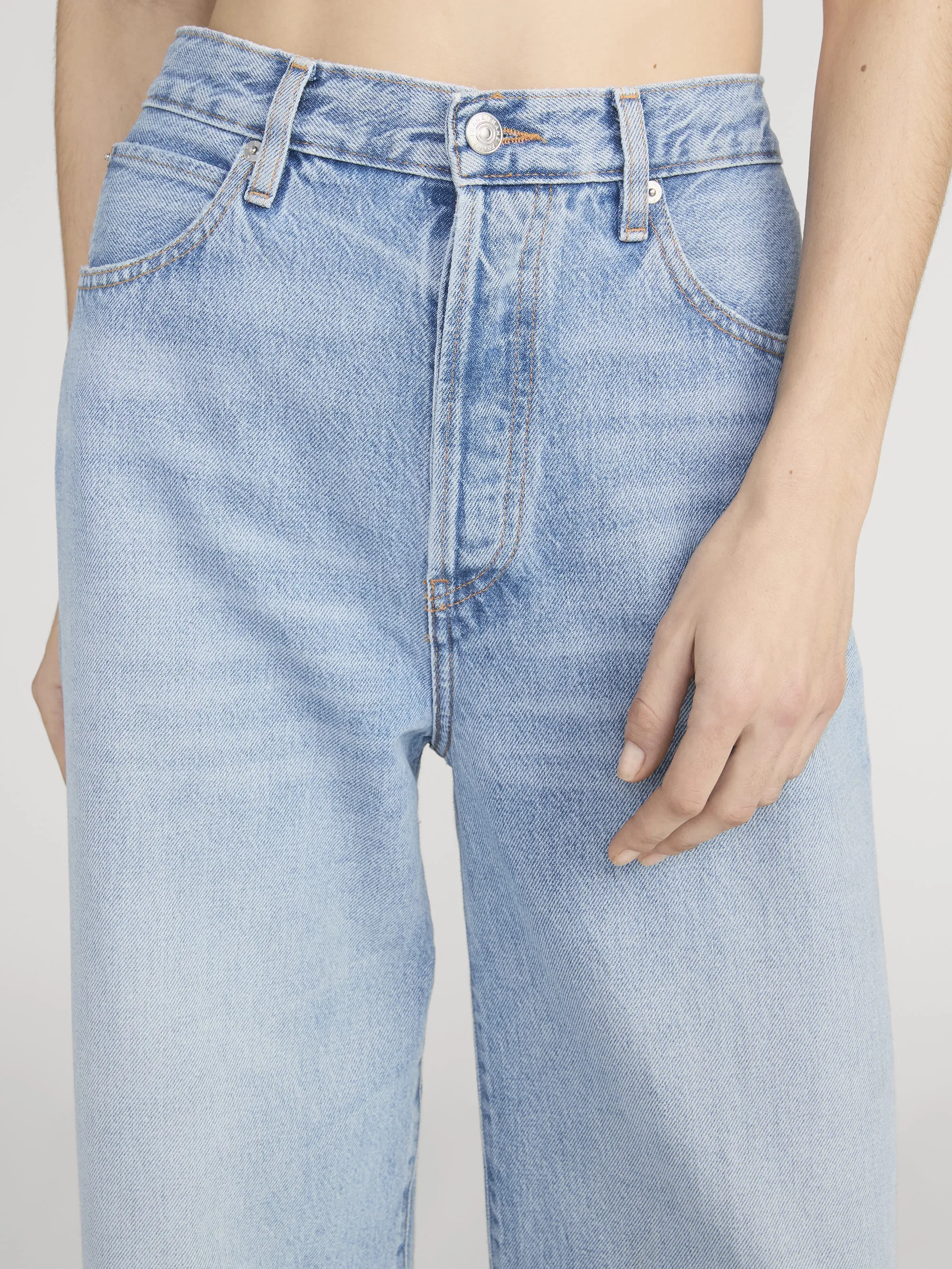 The Collegiate -- Brine New Fray sold by Frame Denim product image thumbnail 5