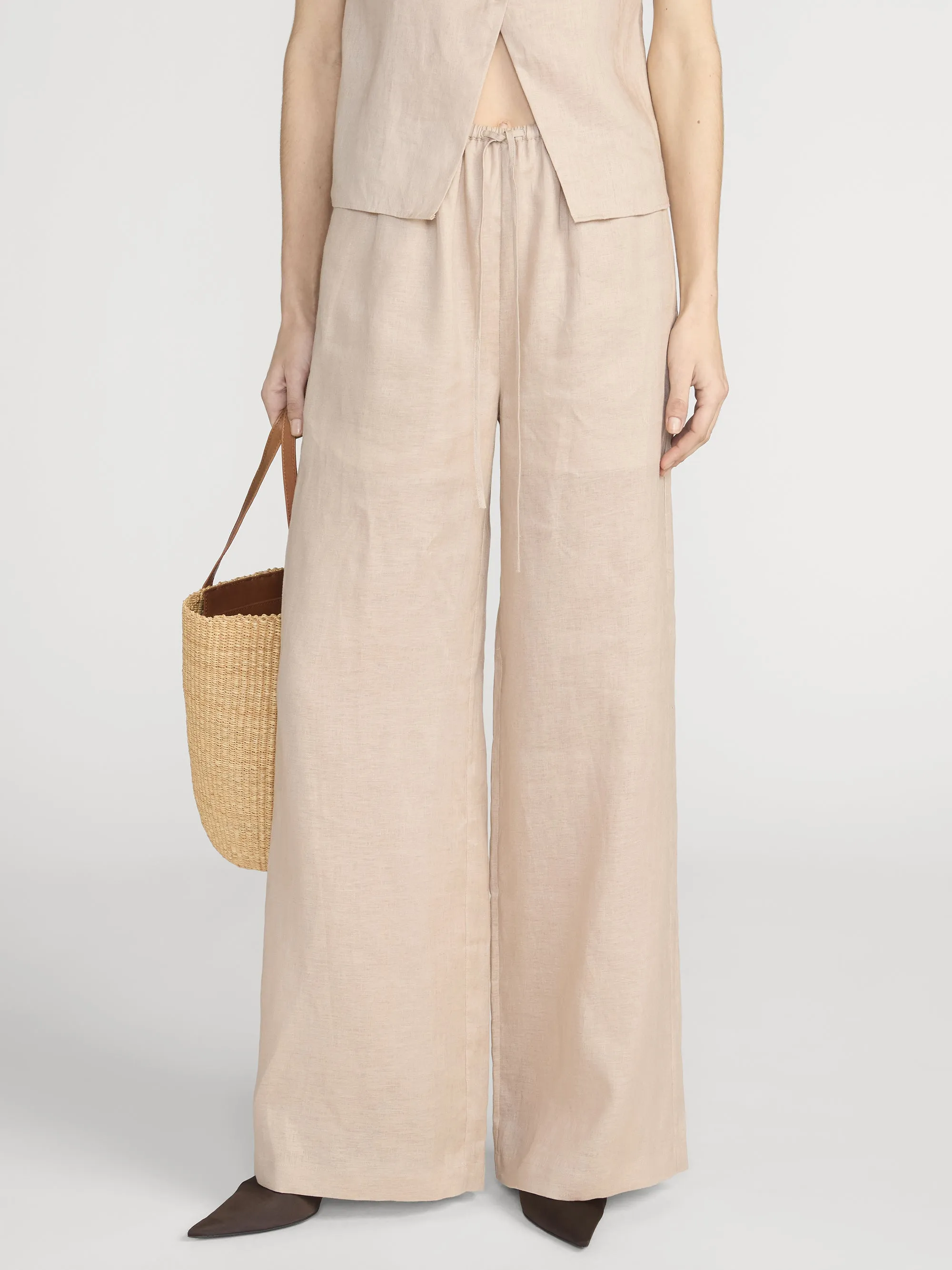 The Linen Lounge Pant -- Flax sold by Frame Denim product image thumbnail 3