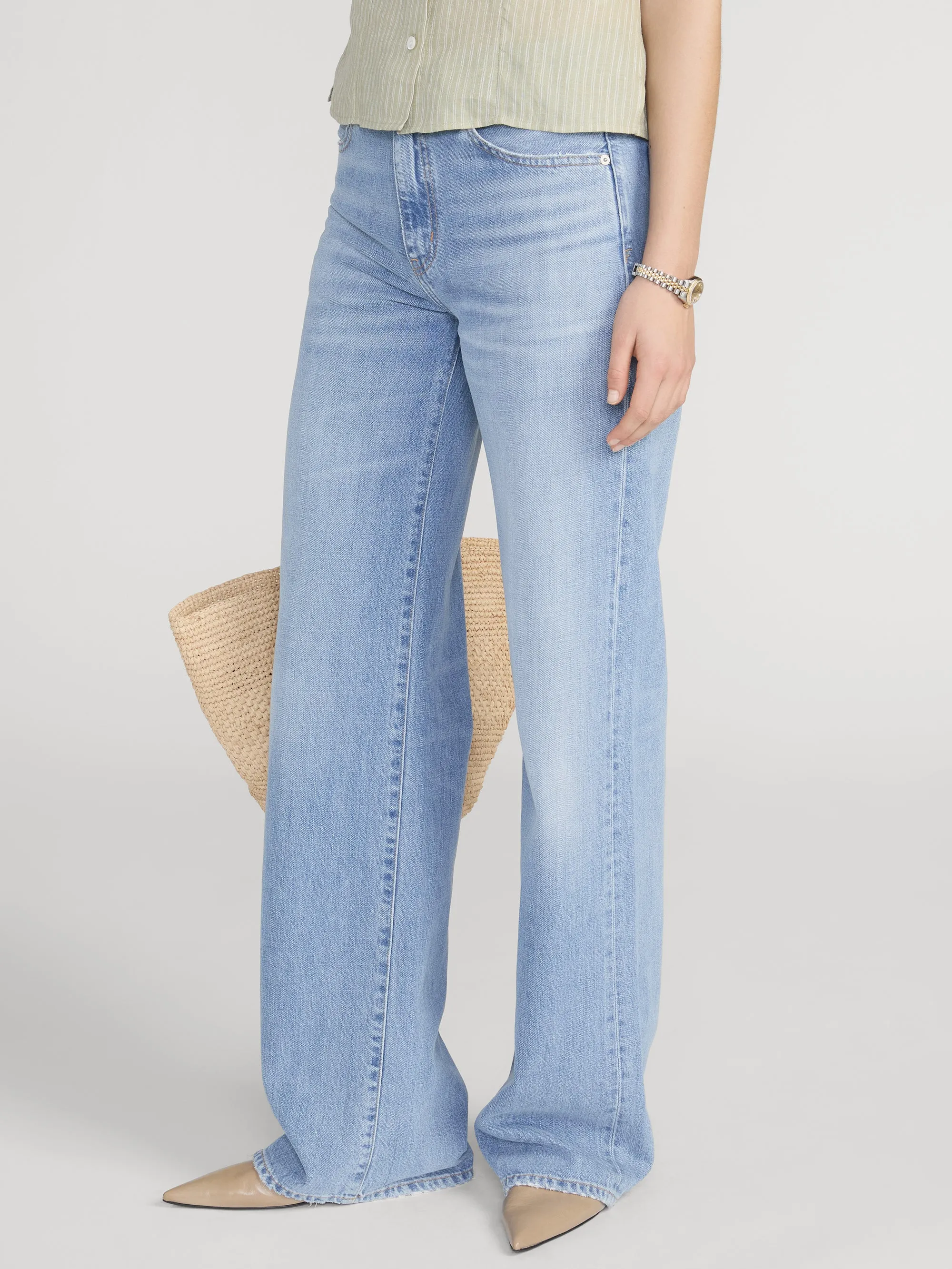 The Off Duty Stroll -- Frey sold by Frame Denim product image thumbnail 4