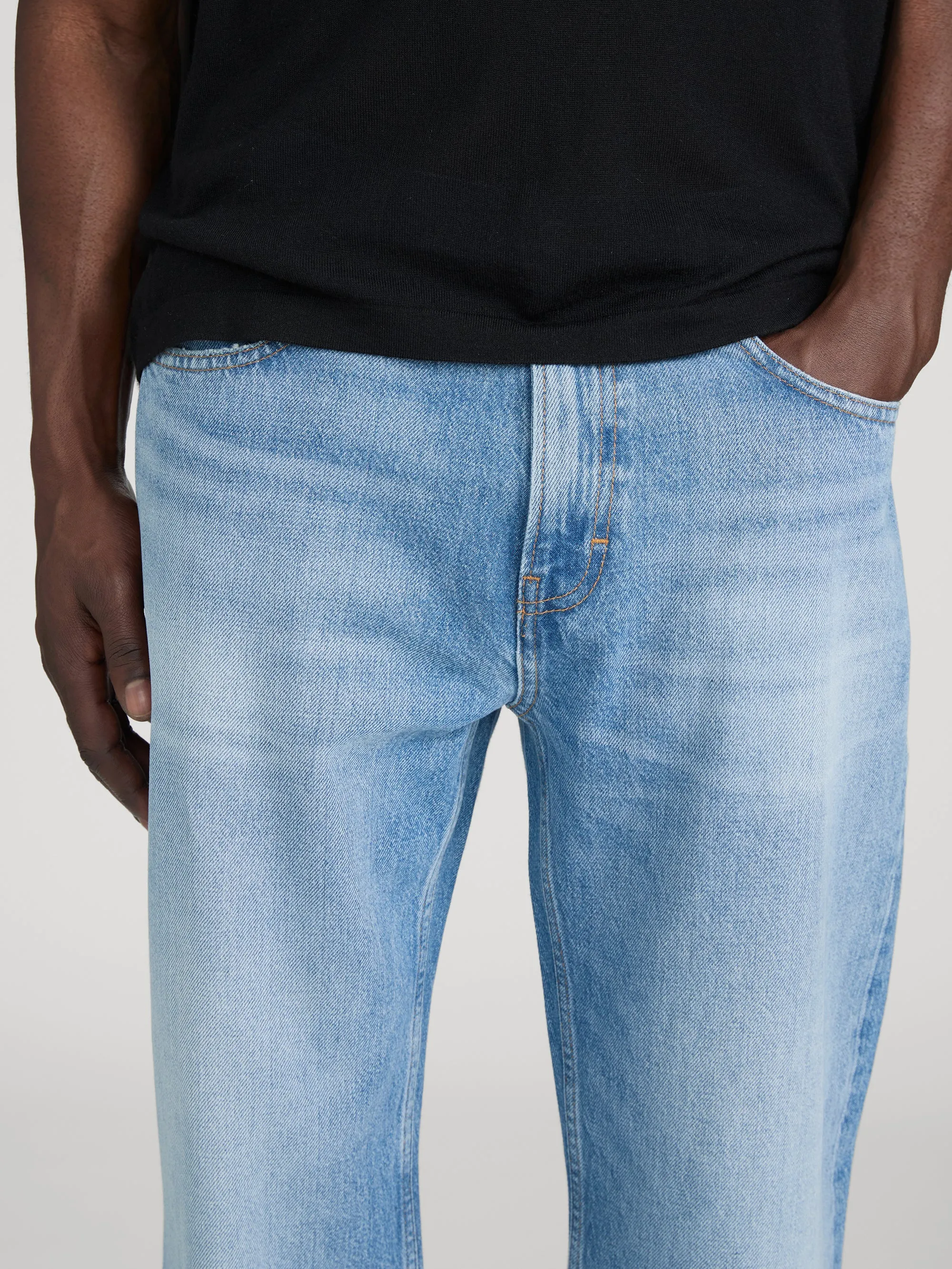 Relaxed Jean -- Sunroof sold by Frame Denim product image thumbnail 5